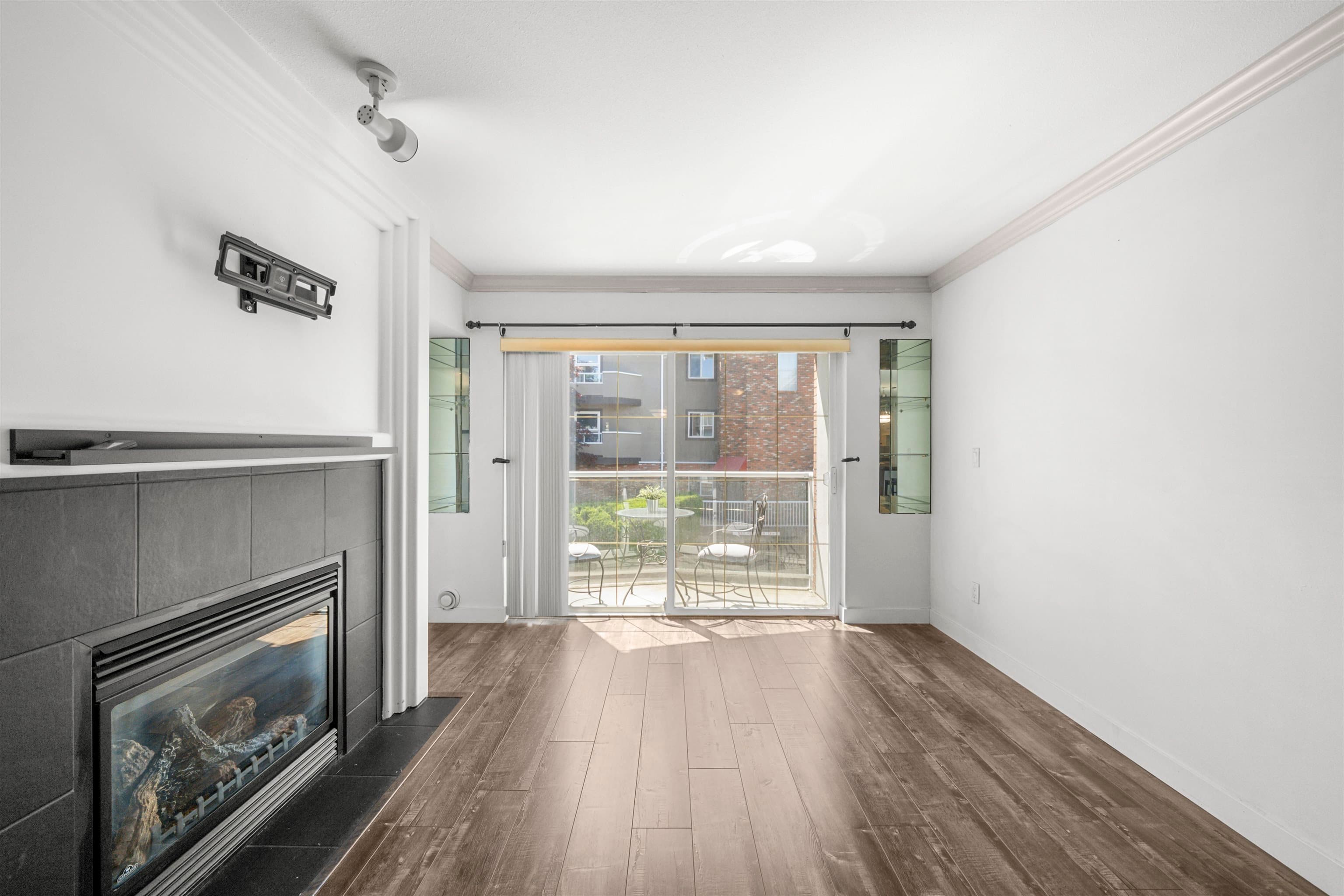 204 - 2229 152 Street, Surrey, V4A 4P1 — photo 3