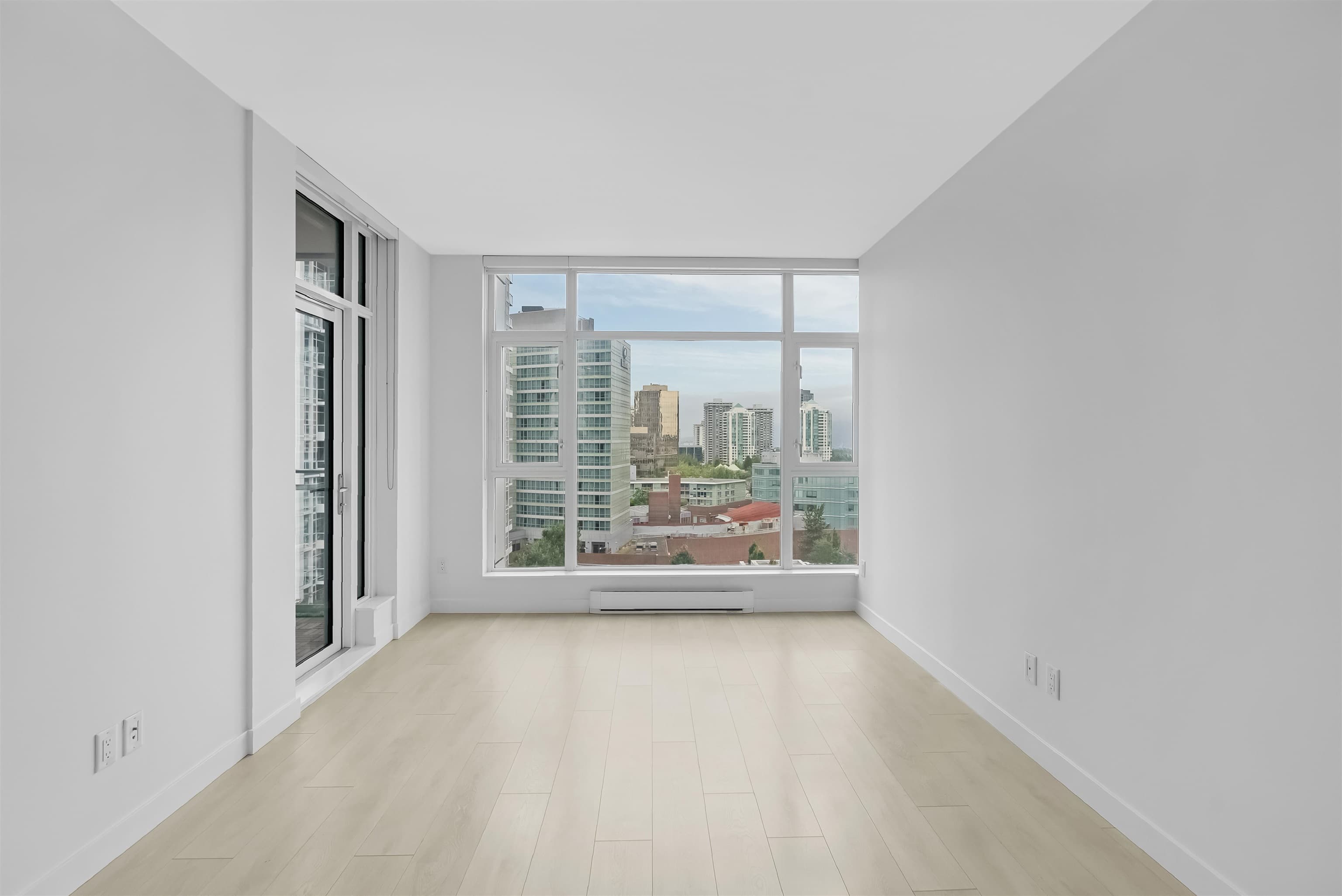 1007 - 4670 Assembly Way, Burnaby, V5H 0H3 — photo 5