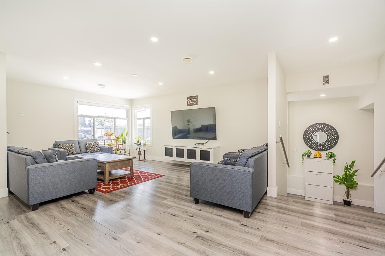 11553 83 Avenue, Delta, V4C 2G9 — photo 3