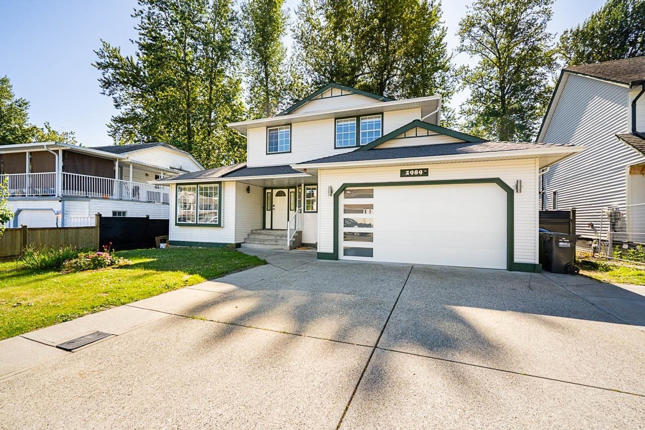 2989 Creekside Drive, Abbotsford, V2T 5K3 — photo 1