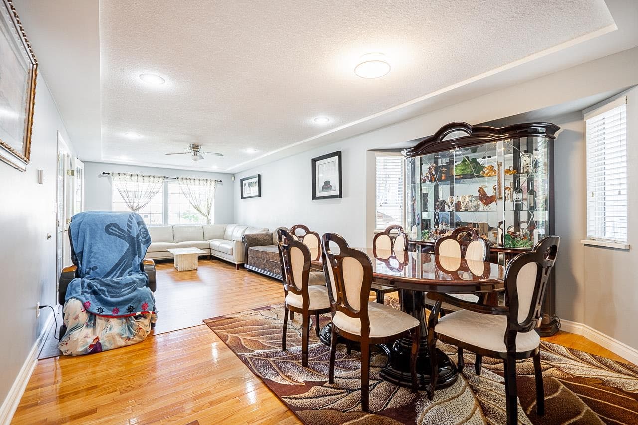 2989 Creekside Drive, Abbotsford, V2T 5K3 — photo 5