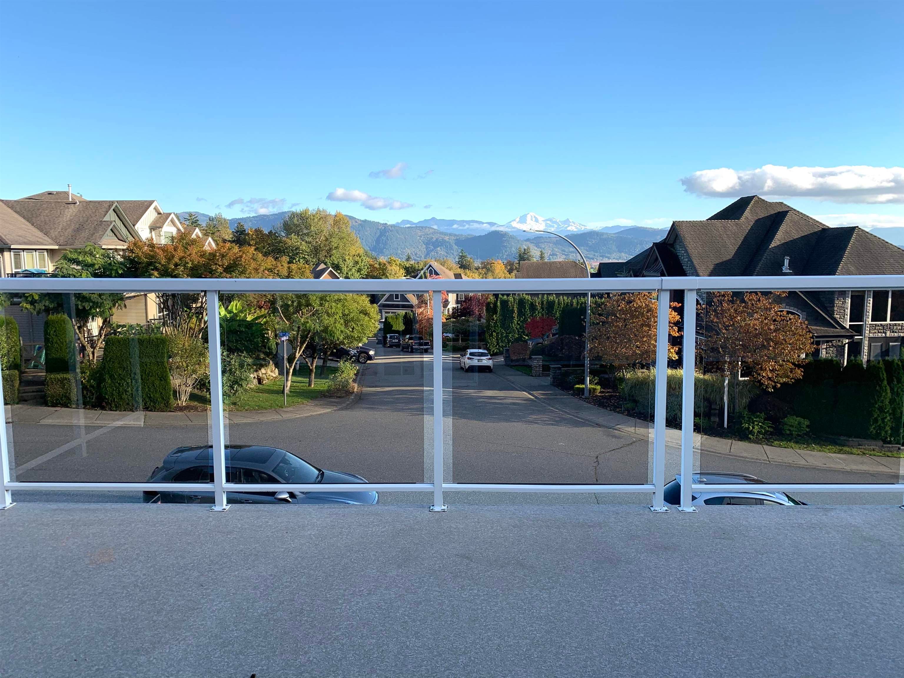 33617 12 Avenue, Mission, V2V 7B4 — photo 2