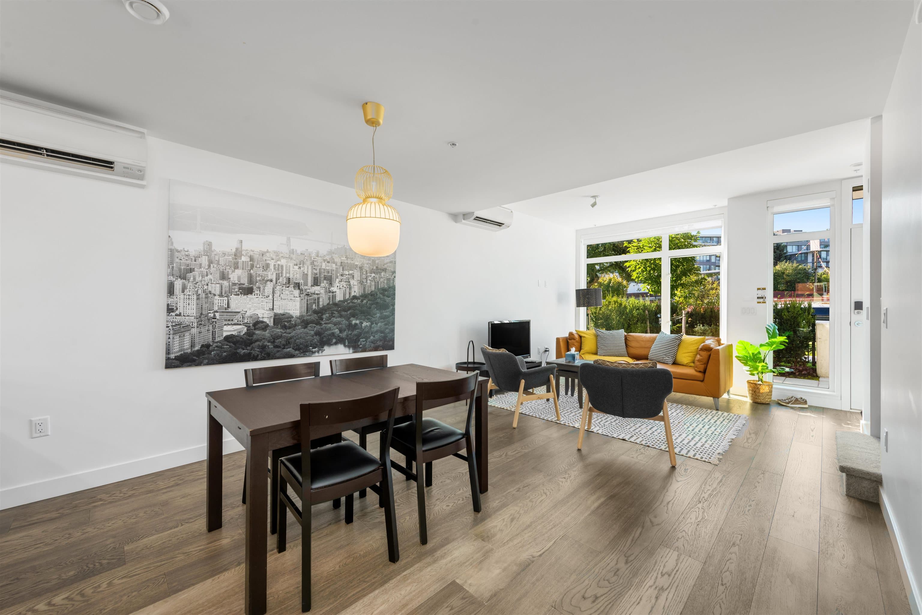 561 W 29th Avenue, Vancouver, V5Z 2H8 — photo 2