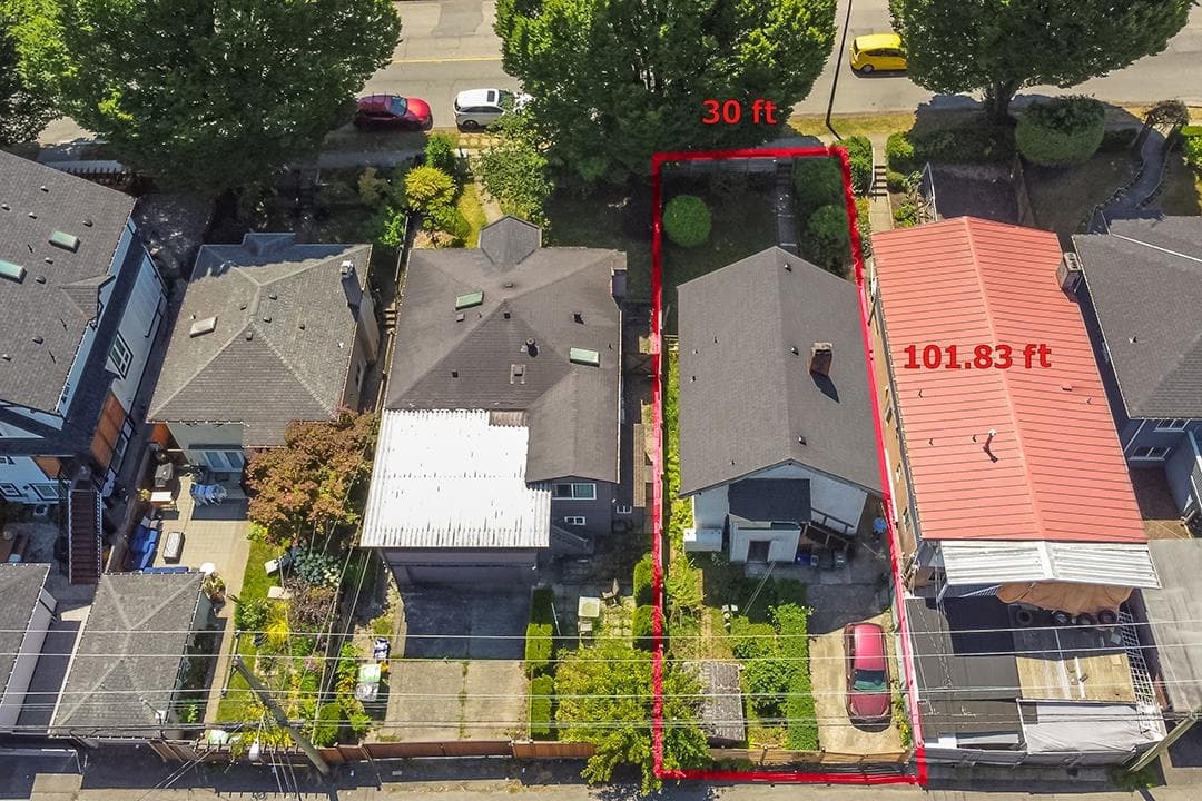 1165 E 33rd Avenue, Vancouver, V5V 3B4 — photo 1