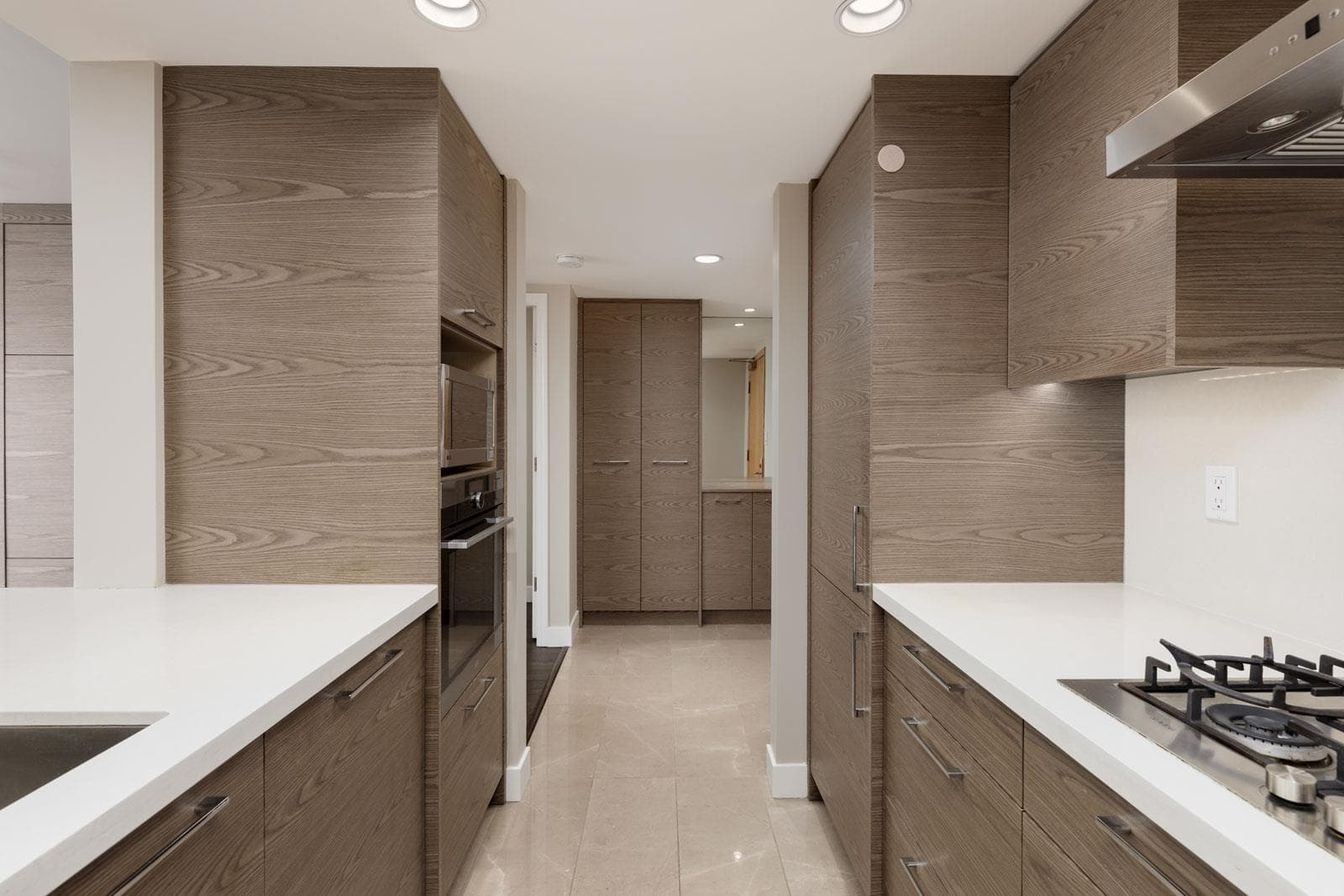 302 - 688 Fairchild Road, Vancouver, V5Z 4P7 — photo 2