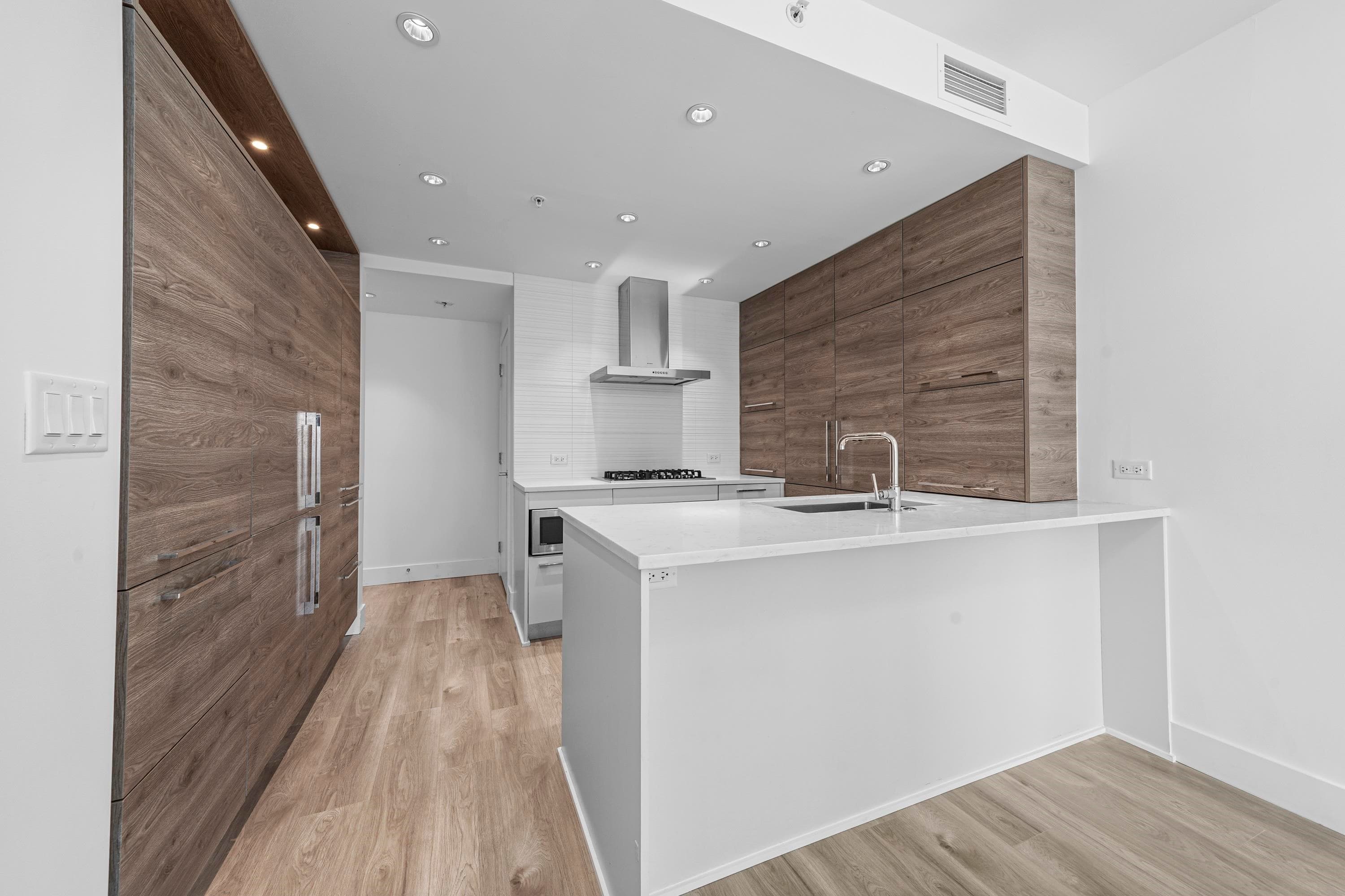 1801 - 7303 Noble Lane, Burnaby, V3N 0H2 — photo 4