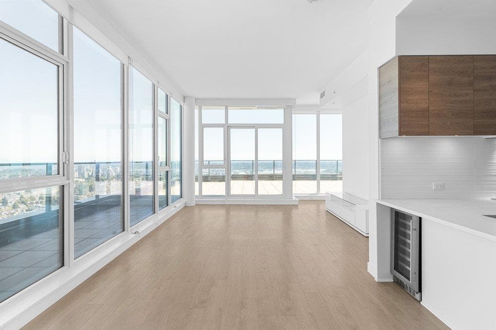 3702 - 7358 Edmonds Street, Burnaby, V3N 0H1 — photo 2