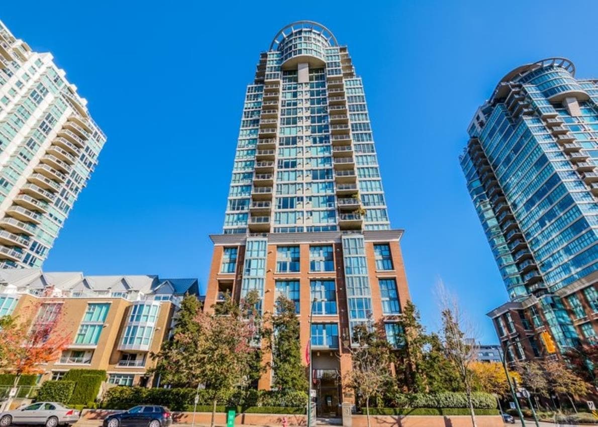 304 - 1088 Quebec Street, Vancouver, V6A 4H2 — photo 1