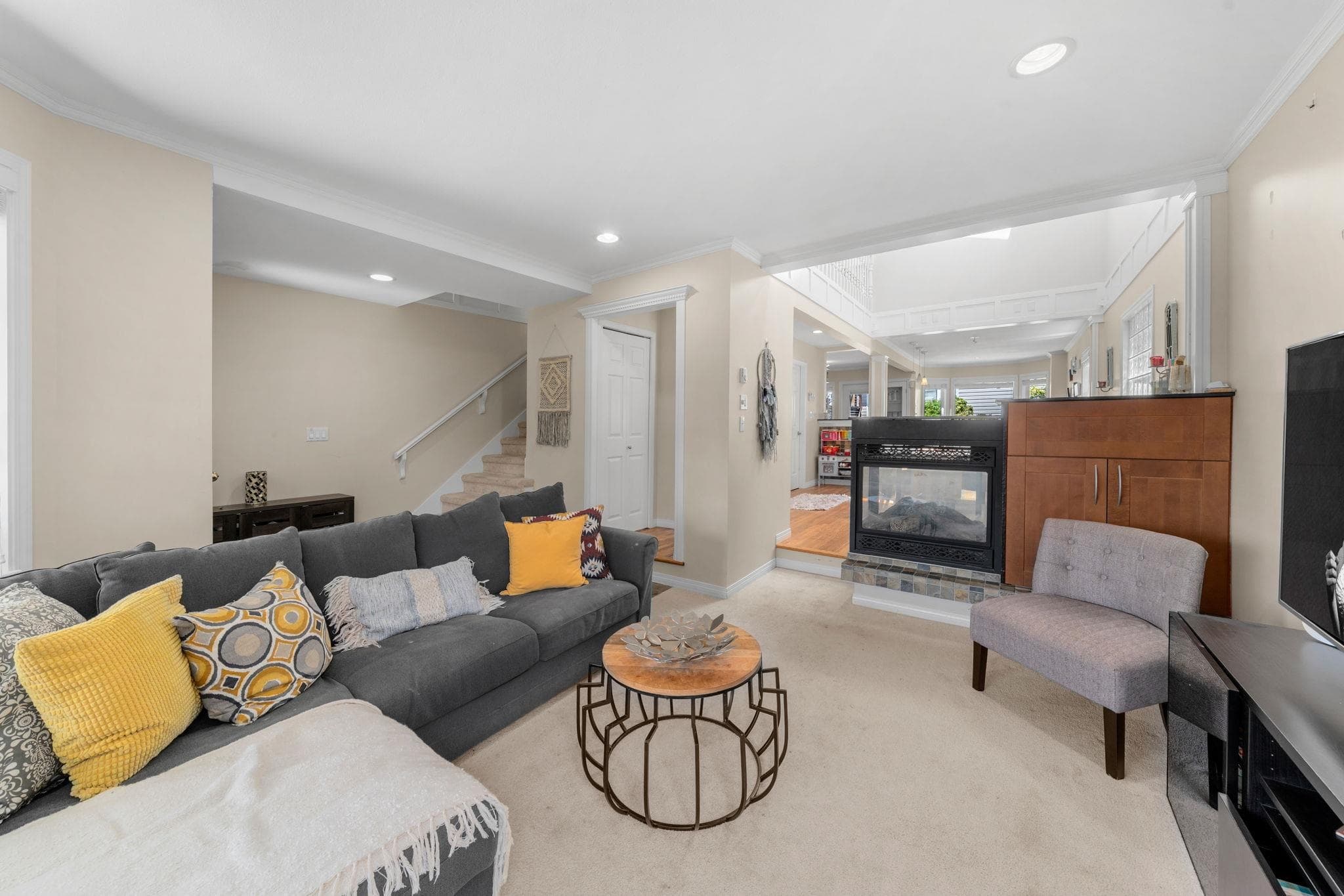 2 - 460 W 6th Street, North Vancouver, V7M 1K9 — photo 5