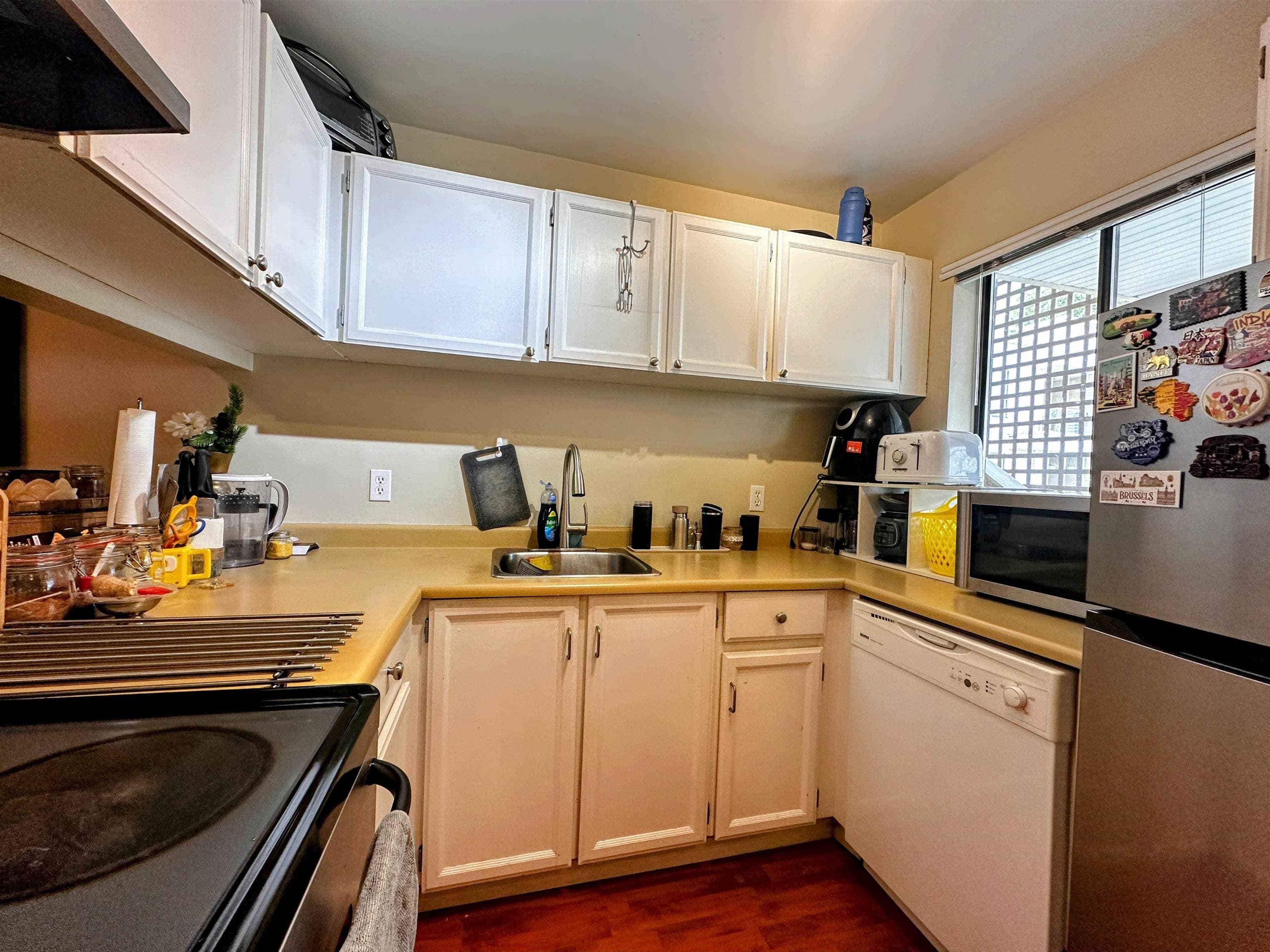 402 - 1350 Comox Street, Vancouver, V6E 4E1 — photo 2