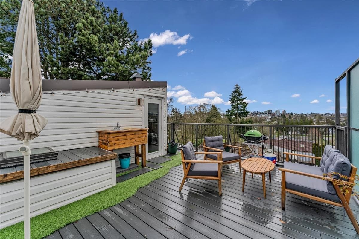 217 - 2910 E Pender Street, Vancouver