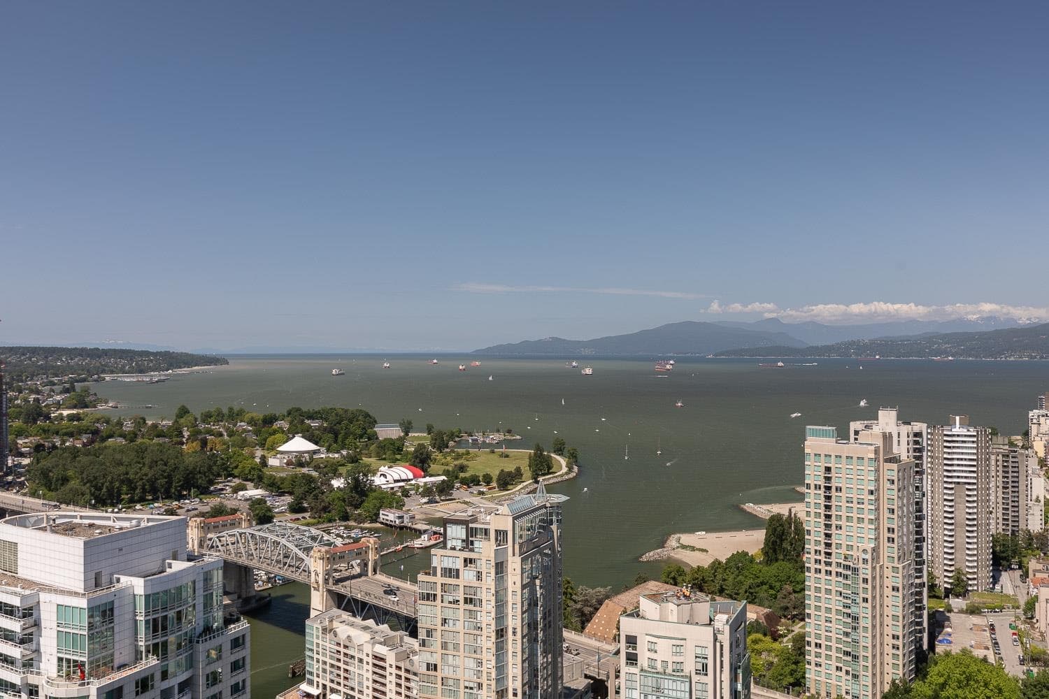 4506 - 1480 Howe Street, Vancouver, V6Z 0G5 — photo 2