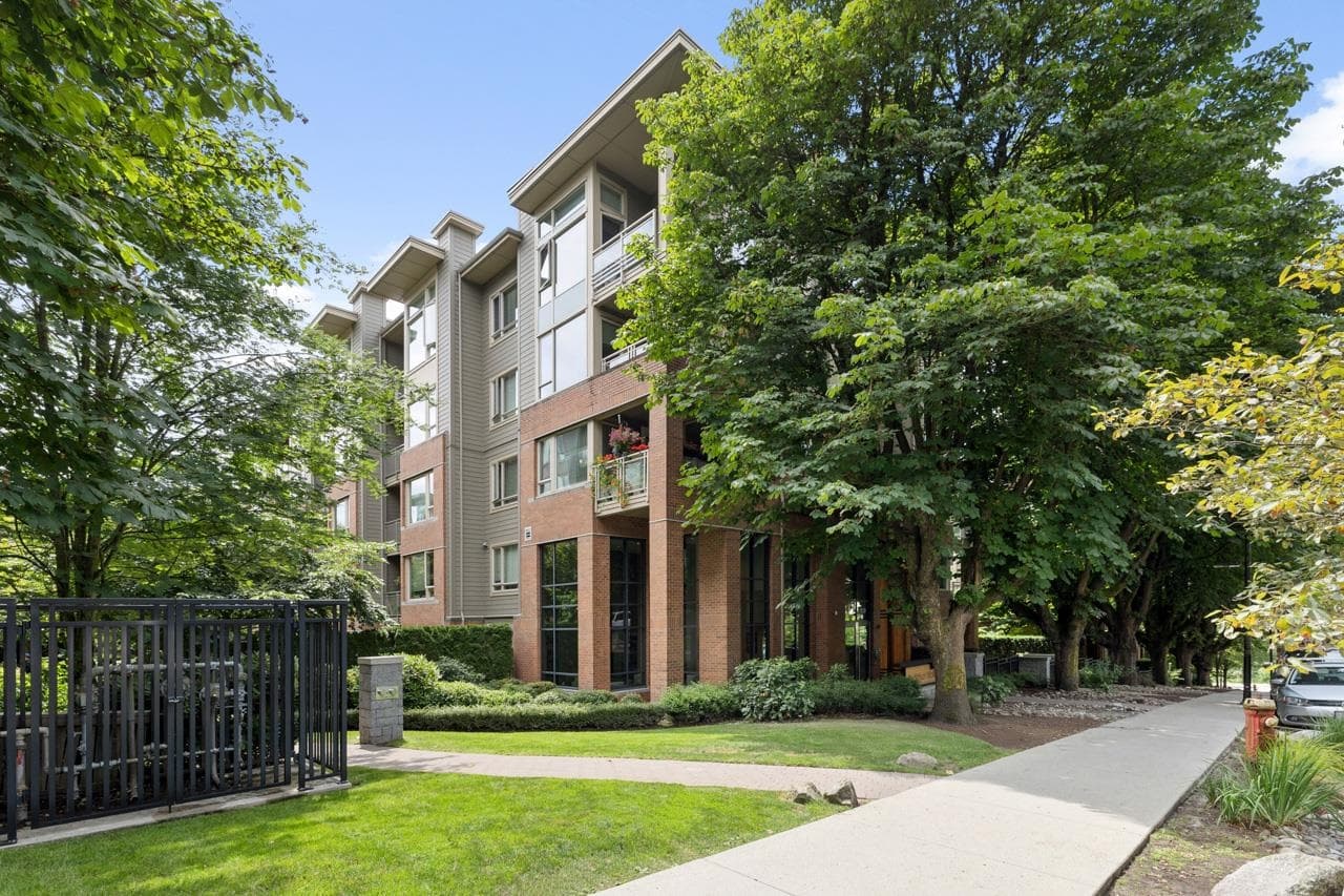 304 - 139 W 22nd Street, North Vancouver