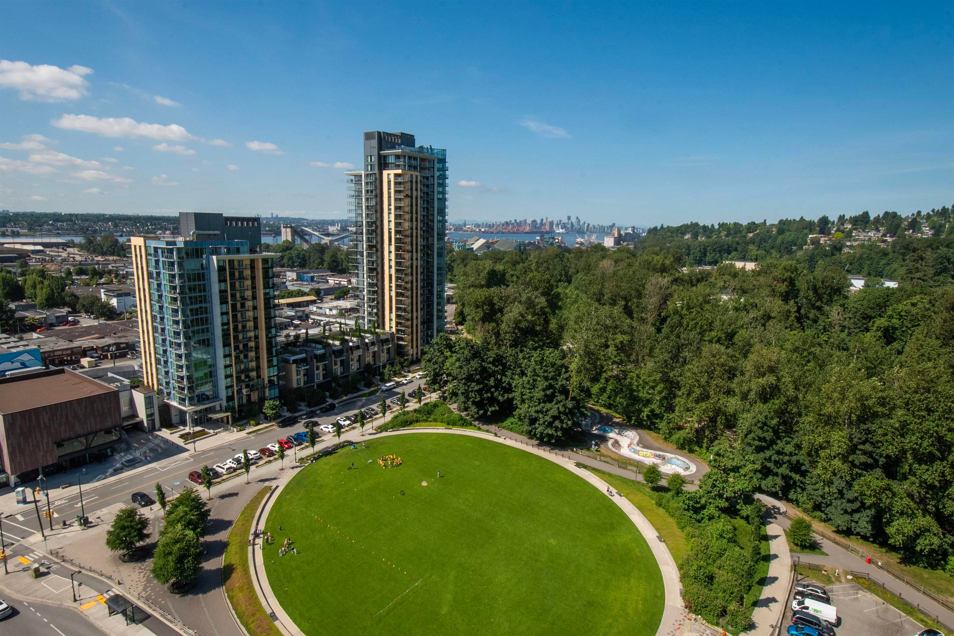 1807 - 1500 Fern Street, North Vancouver, V7J 0E6 — photo 5