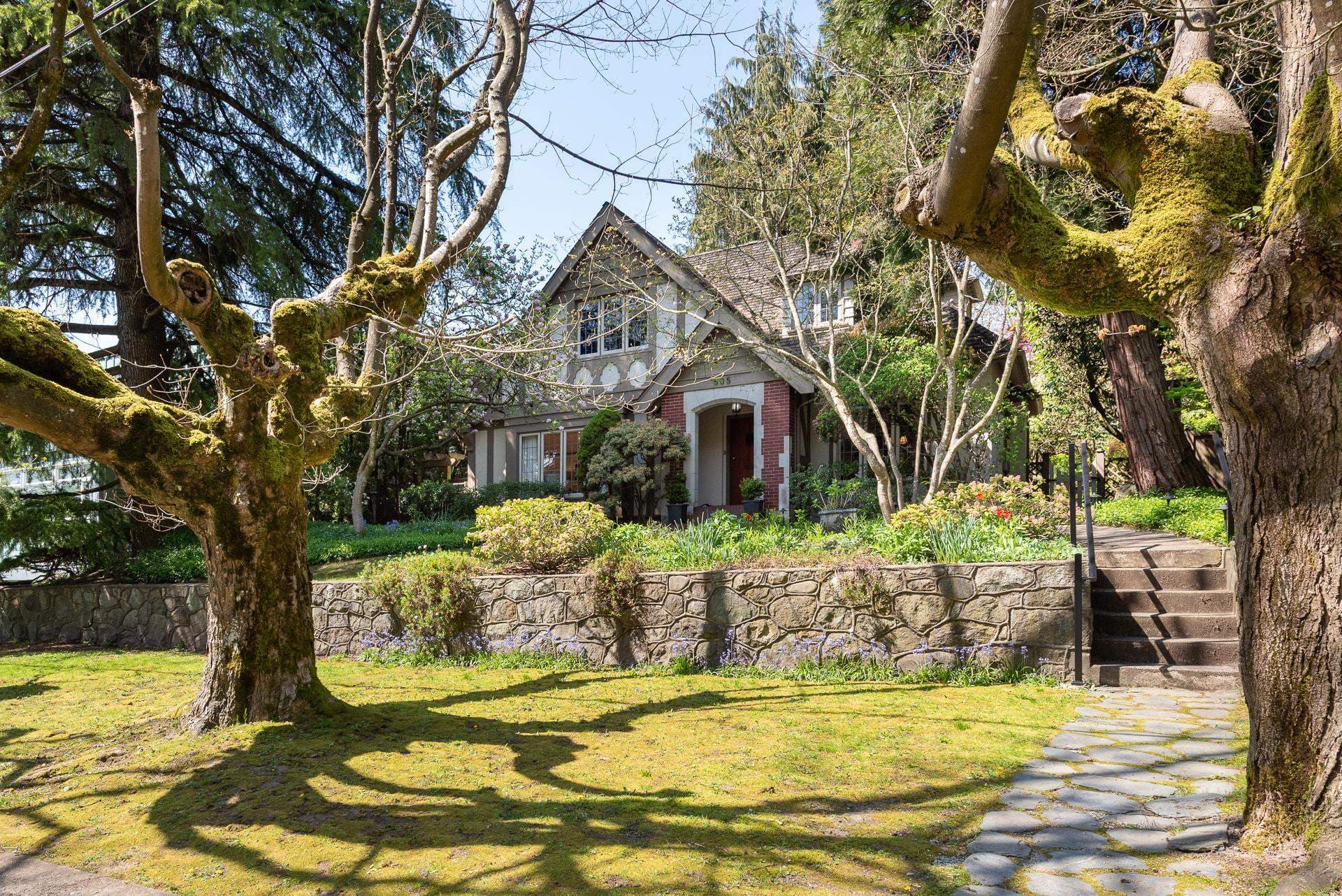 505 Queens Avenue, New Westminster, V3L 1K2 — photo 2