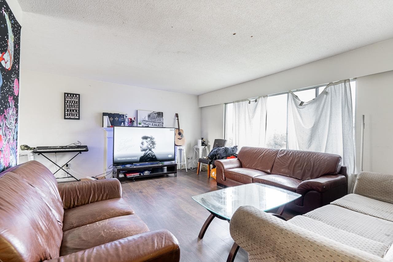 8753 116a Street, Delta, V4C 5Z7 — photo 3