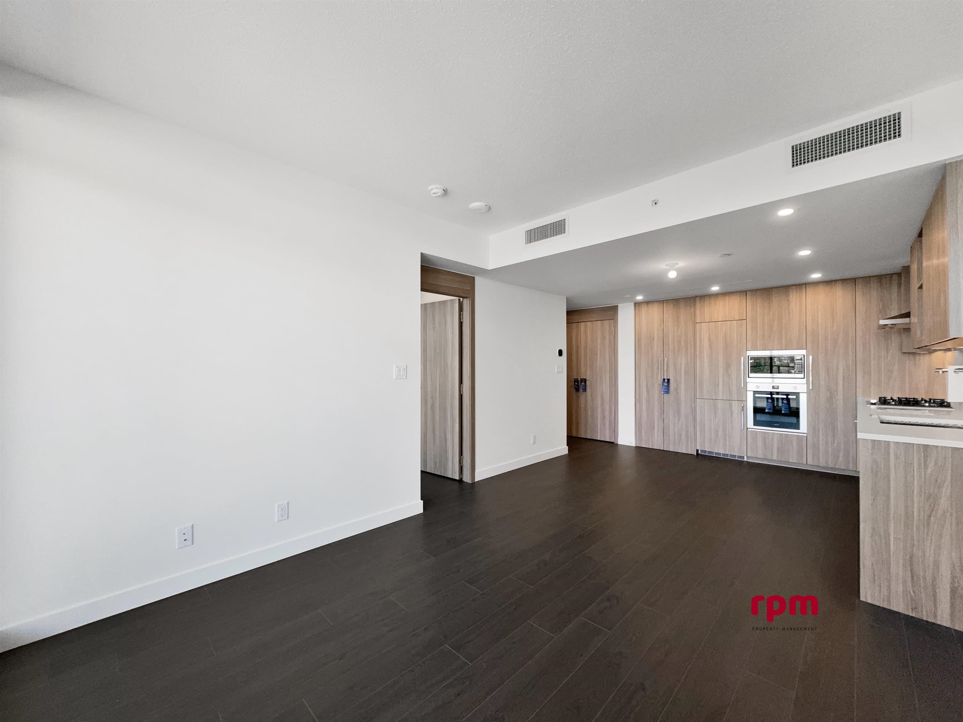 17xx - 13778 100 Avenue, Surrey, V3T 0V3 — photo 4
