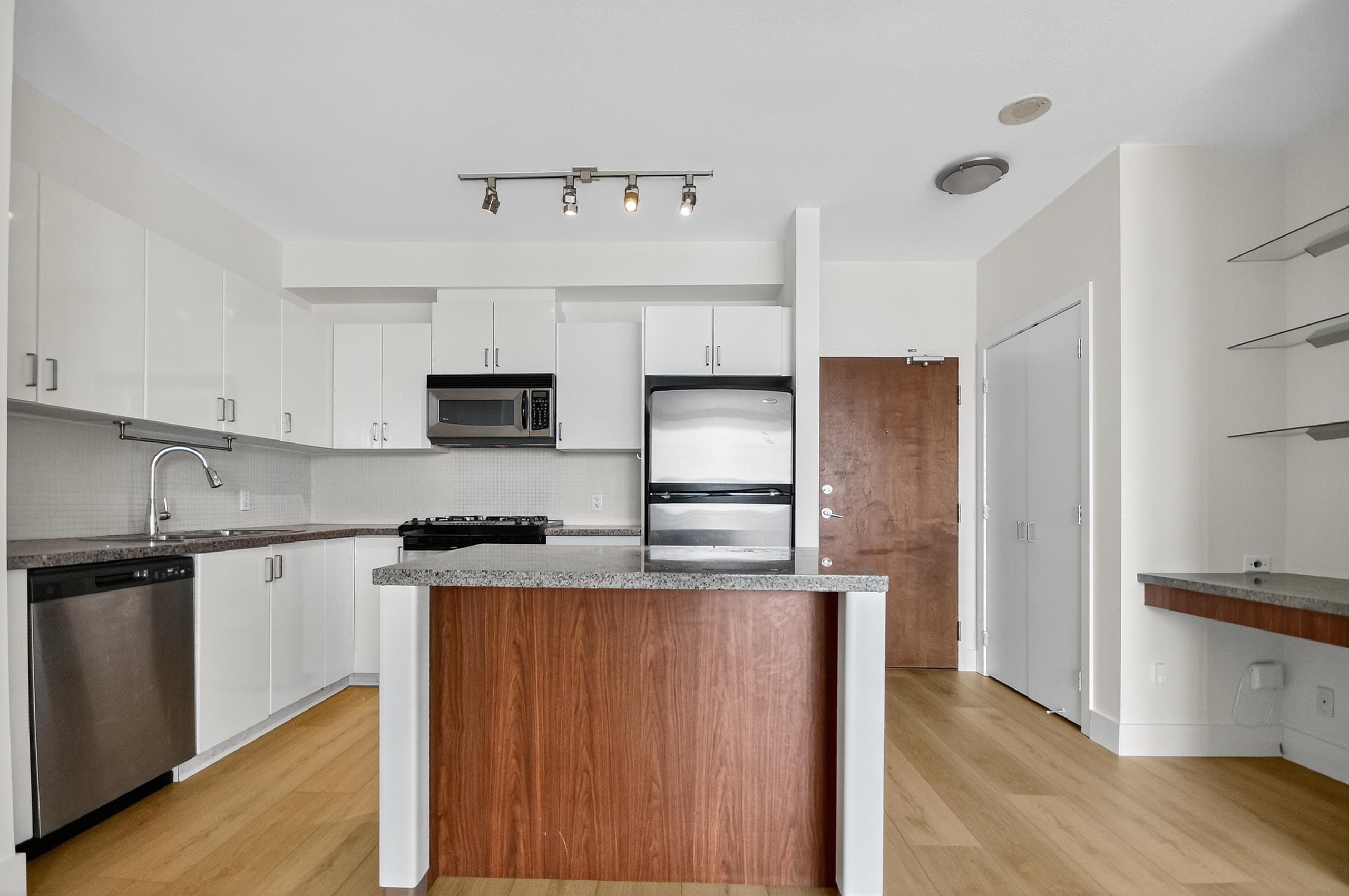 1609 - 155 W 1st Street, North Vancouver, V7M 3N8 — photo 3