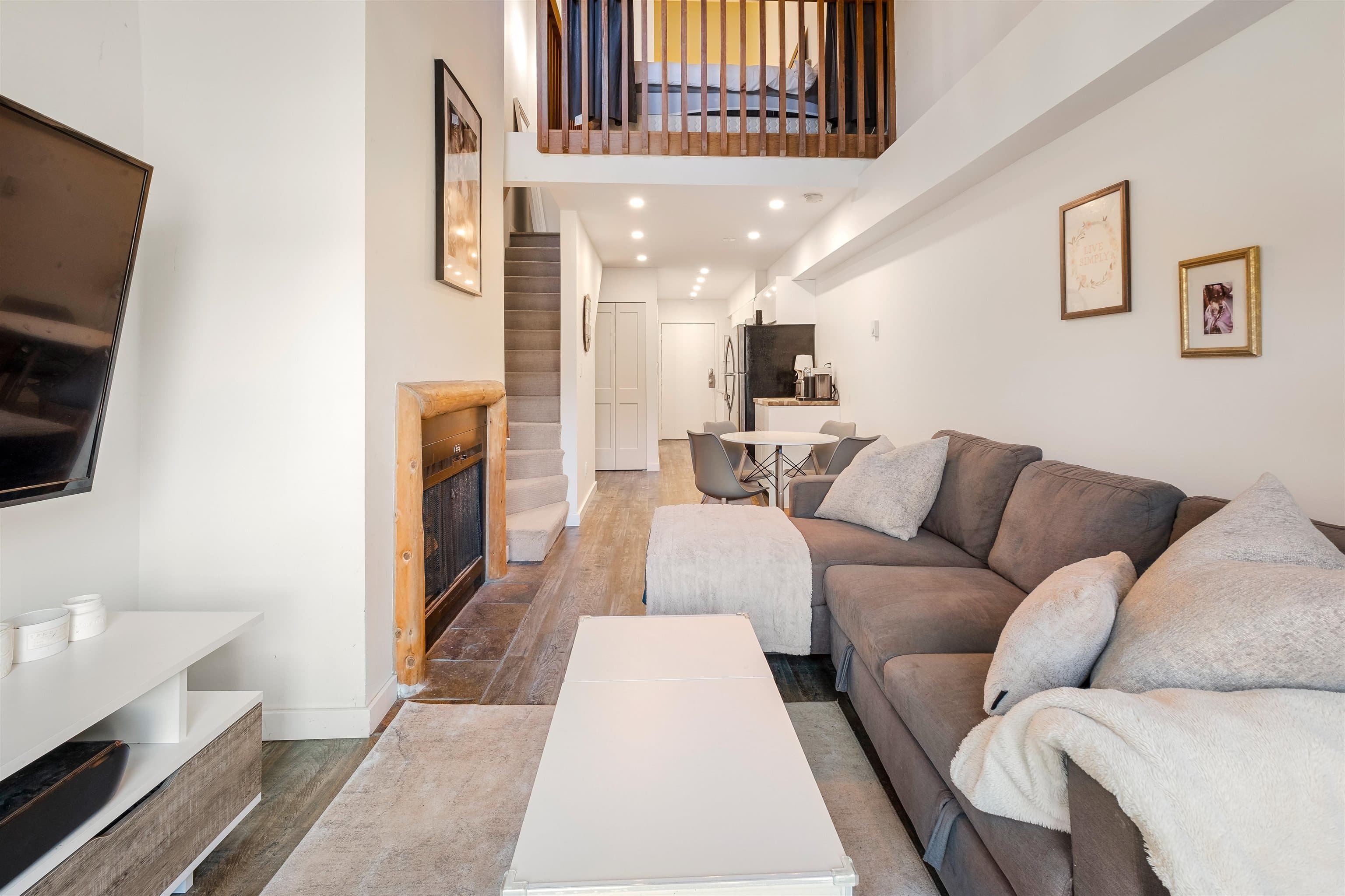 312 - 2021 Karen Crescent, Whistler, V8E 0H1 — photo 1