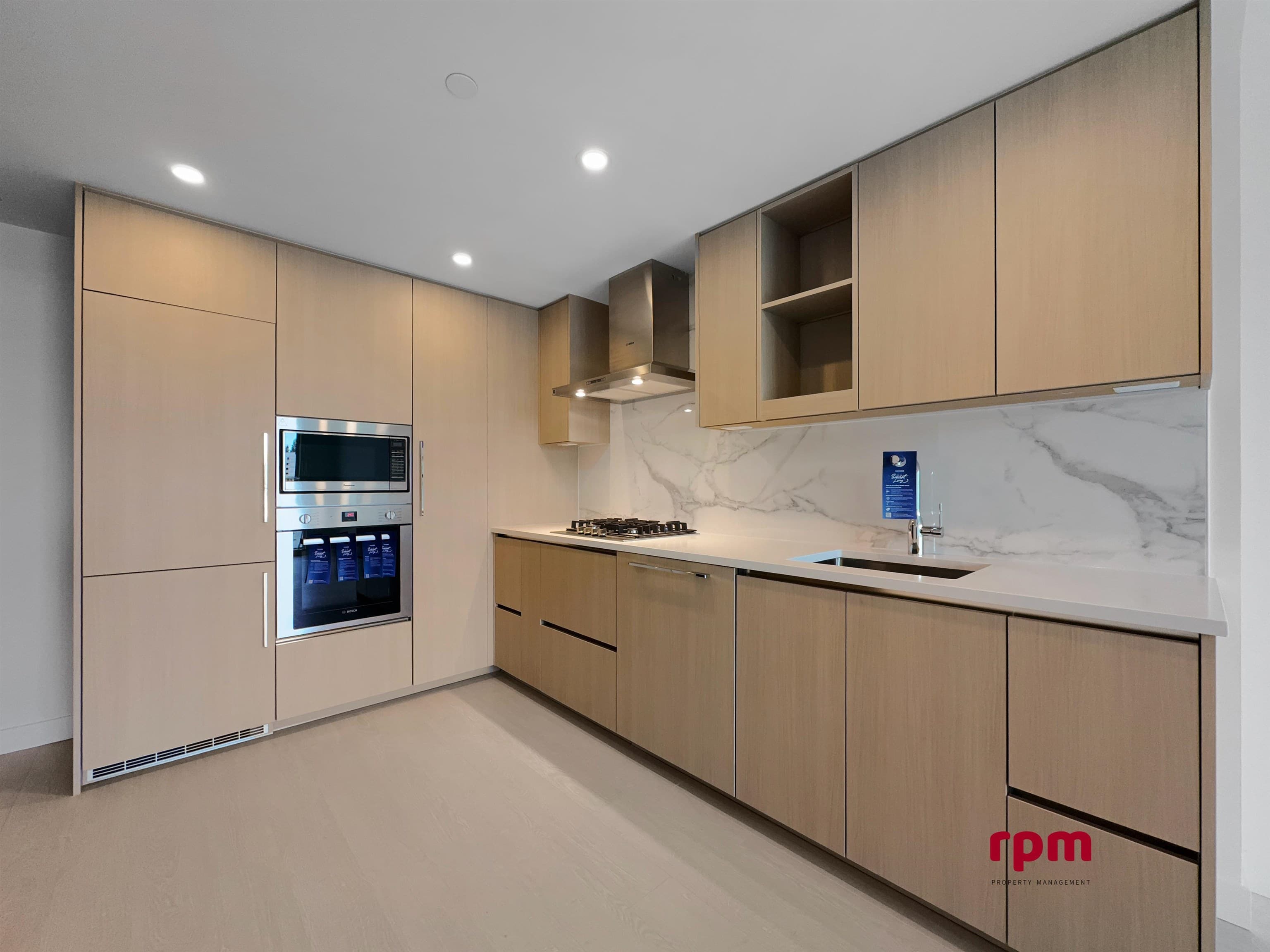 10xx - 13778 100 Avenue, Surrey, V3T 0V3 — photo 3