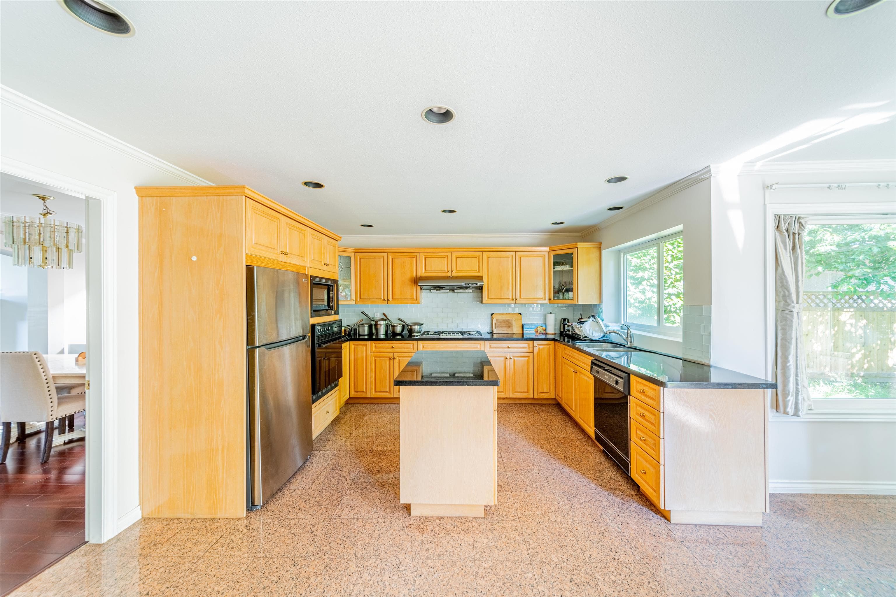 6660 Livingstone Place, Richmond, V7C 5N1 — photo 4