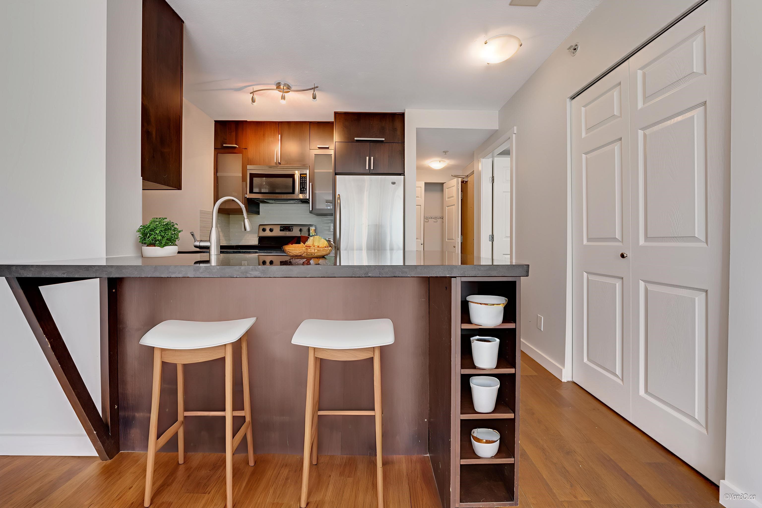 701 - 1420 W Georgia Street, Vancouver, V6G 3K4 — photo 4