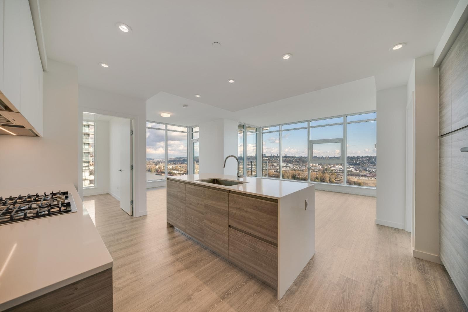 2807 - 680 Quayside Drive, New Westminster, V3M 0P2 — photo 5