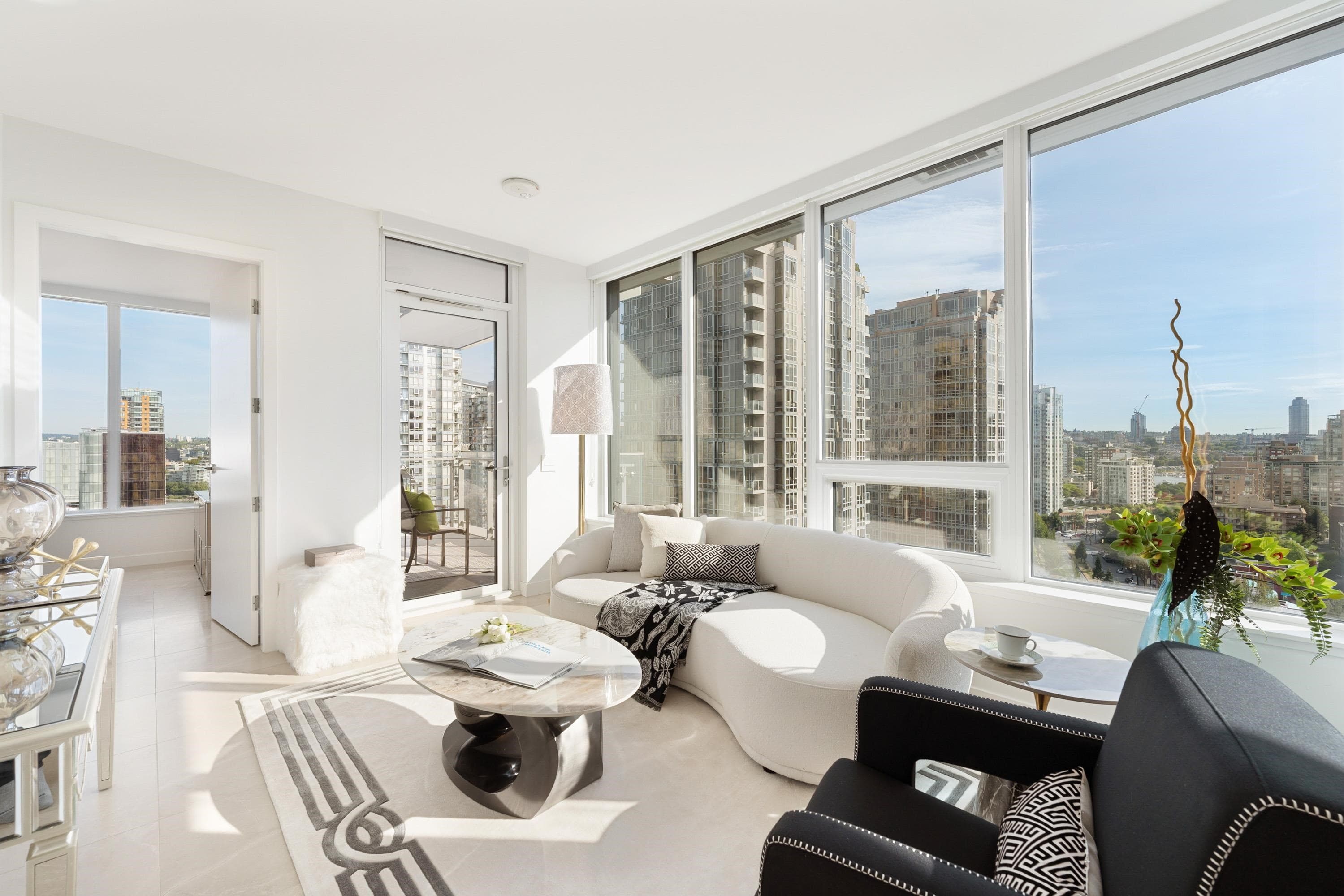 1604 - 885 Cambie Street, Vancouver, V6B 0R6 — photo 2