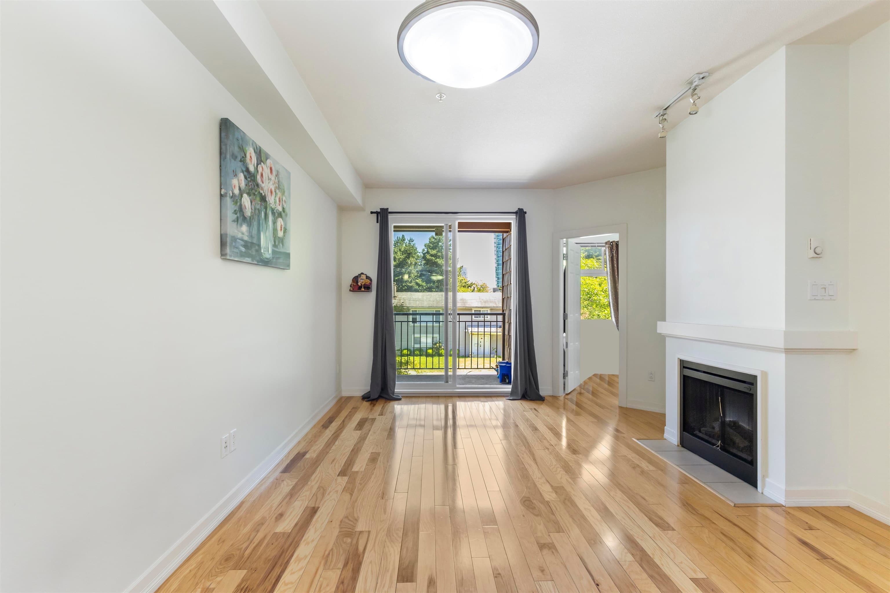 212 - 10237 133 Street, Surrey, V3T 0C6 — photo 2