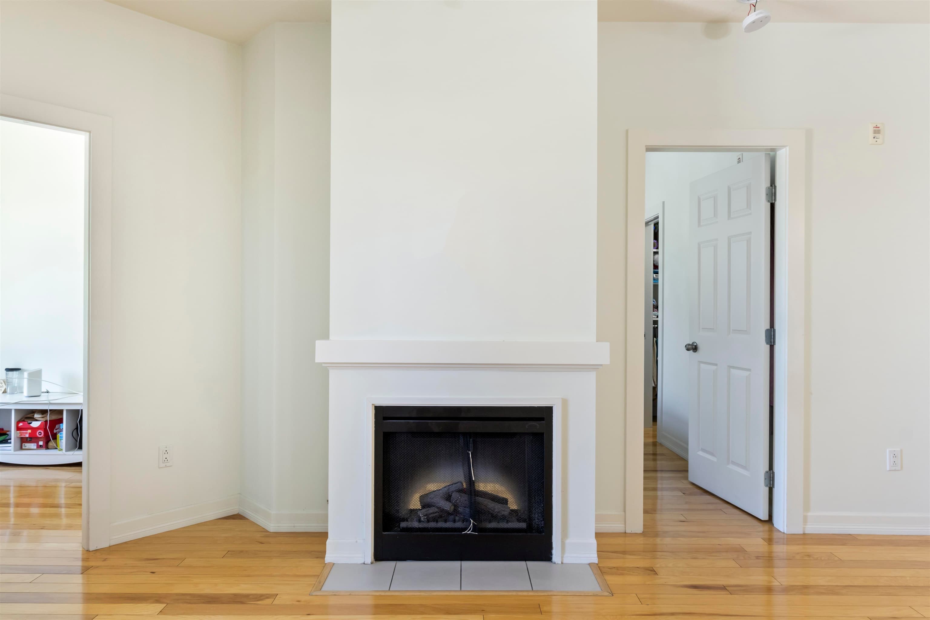 212 - 10237 133 Street, Surrey, V3T 0C6 — photo 3