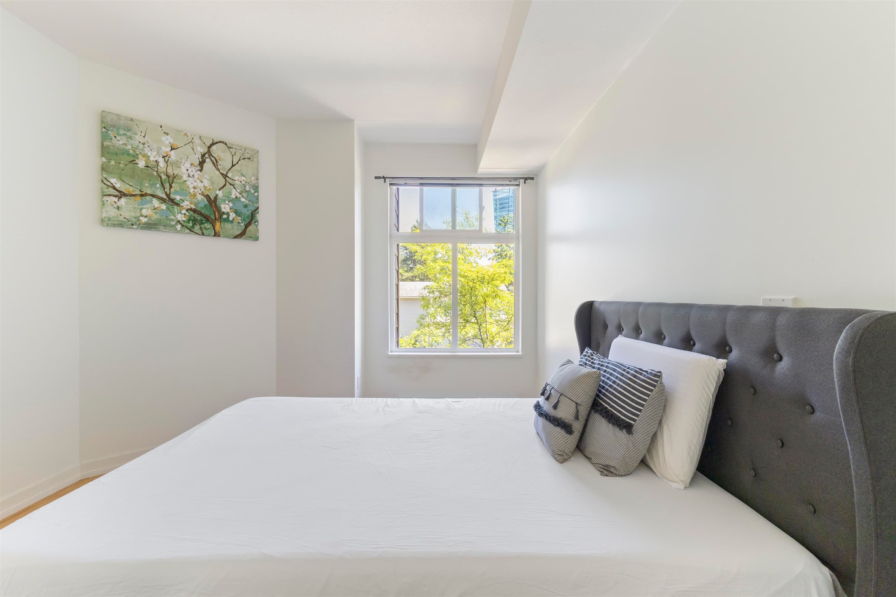 212 - 10237 133 Street, Surrey, V3T 0C6 — photo 5