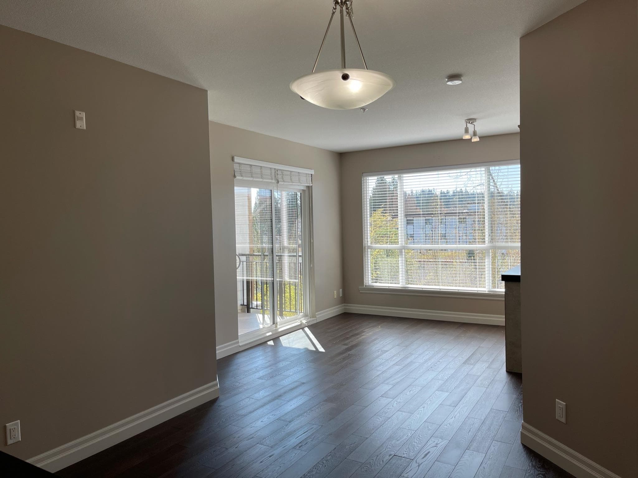 310 - 2343 Atkins Avenue, Port Coquitlam, V3C 1Y7 — photo 2