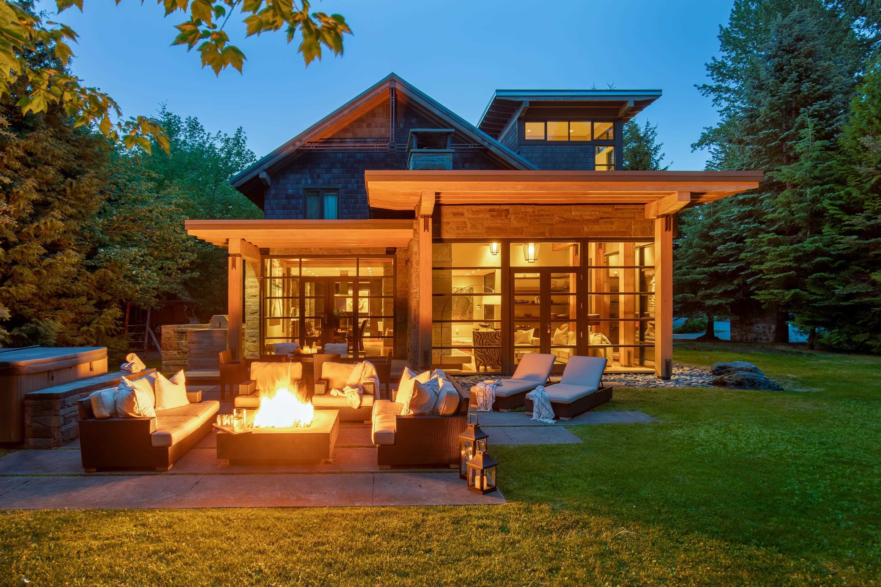6677 Crabapple Drive, Whistler, V8E 0C5 — photo 2