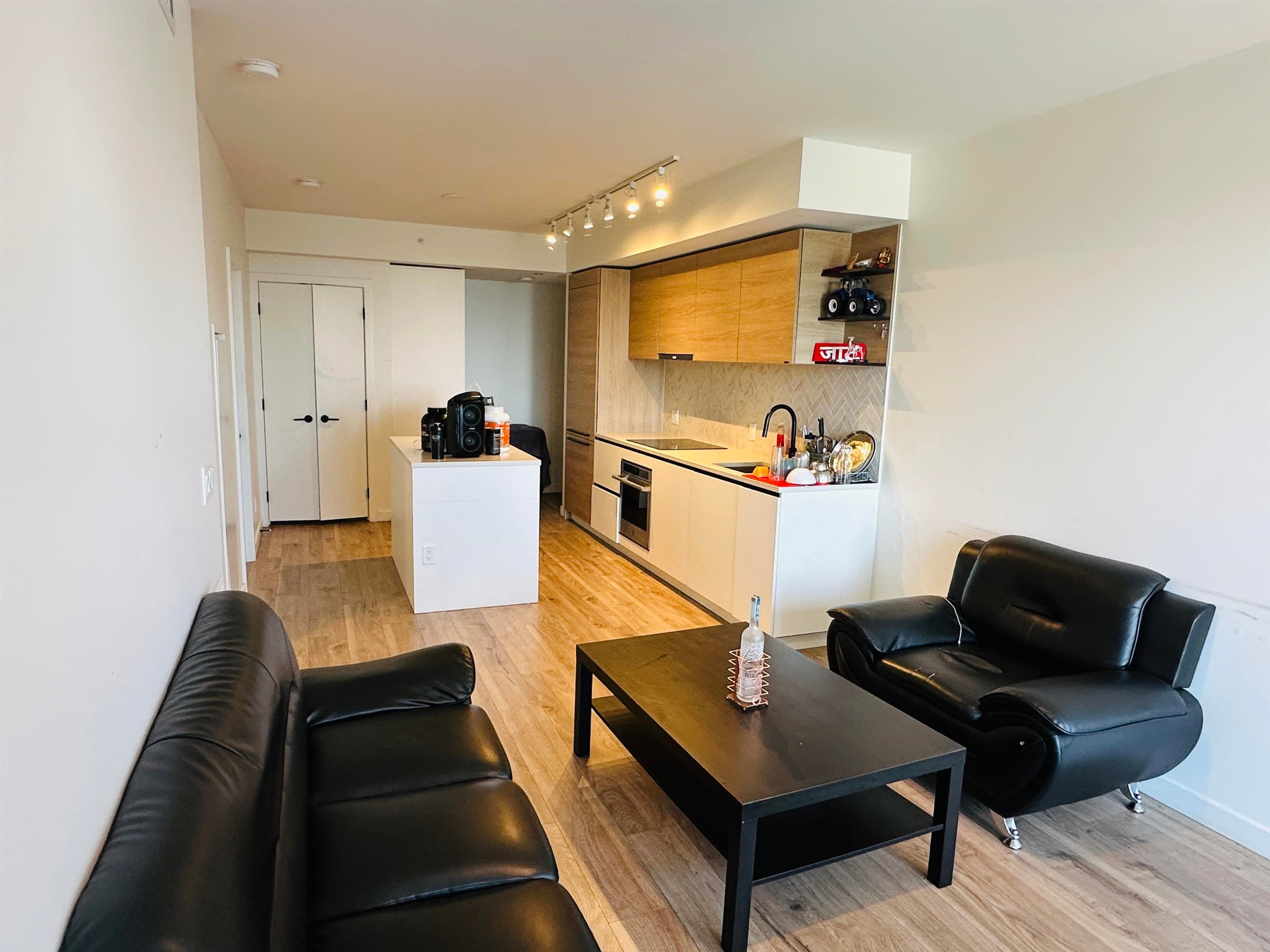 2912 - 10448 University Drive, Surrey, V3T 0S7 — photo 3
