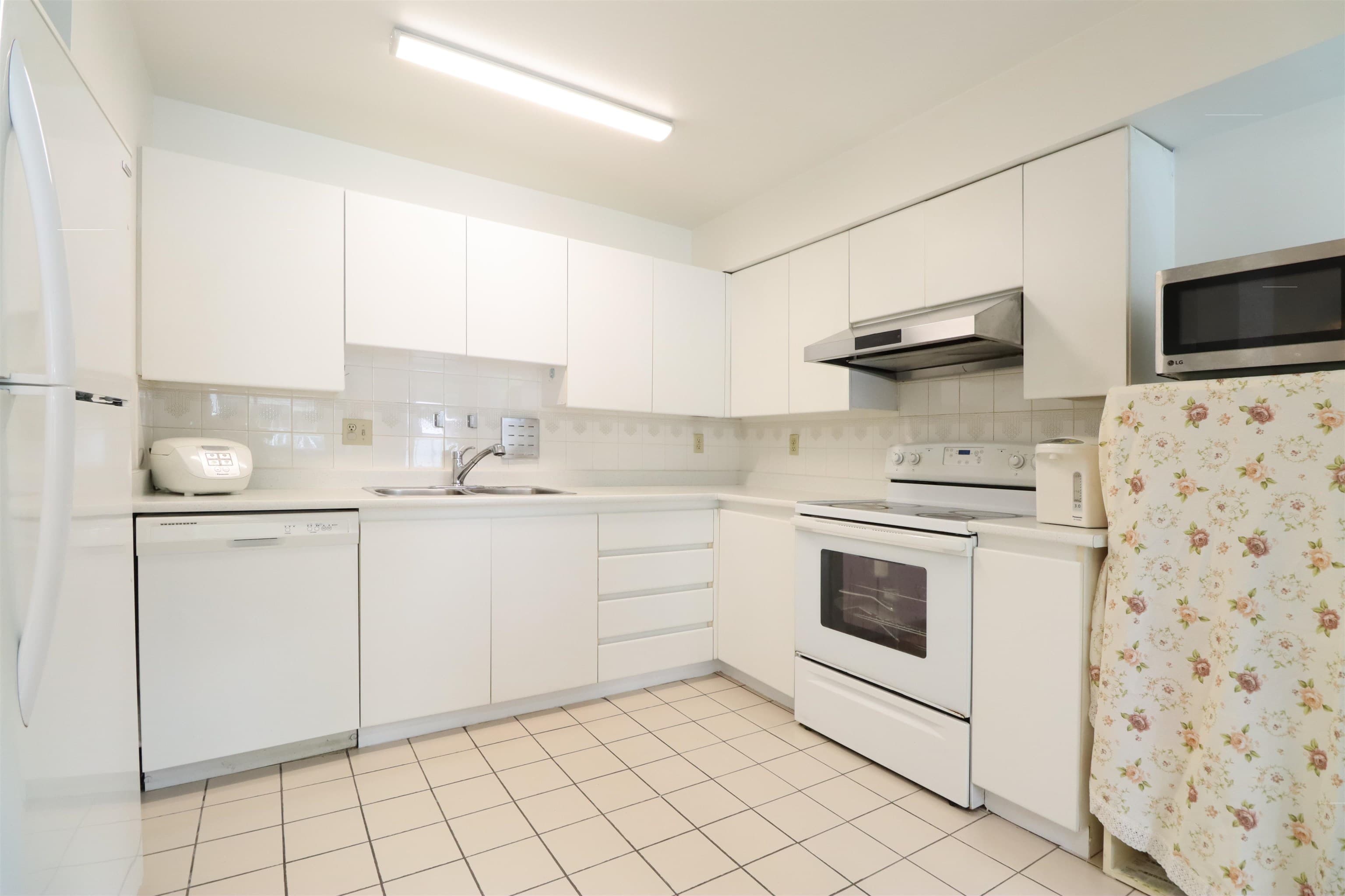 40 - 7345 Sandborne Avenue, Burnaby, V3N 4W6 — photo 5