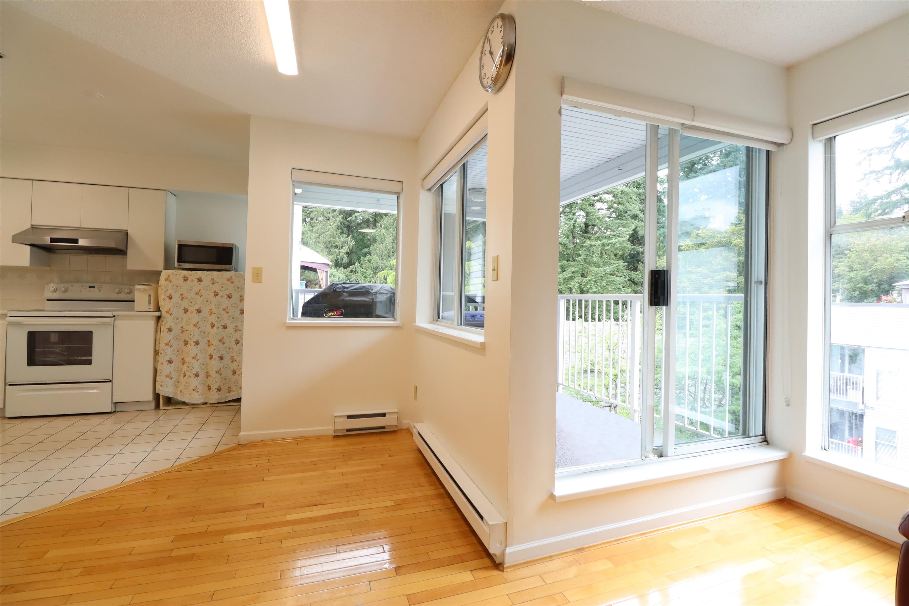 40 - 7345 Sandborne Avenue, Burnaby, V3N 4W6 — photo 4