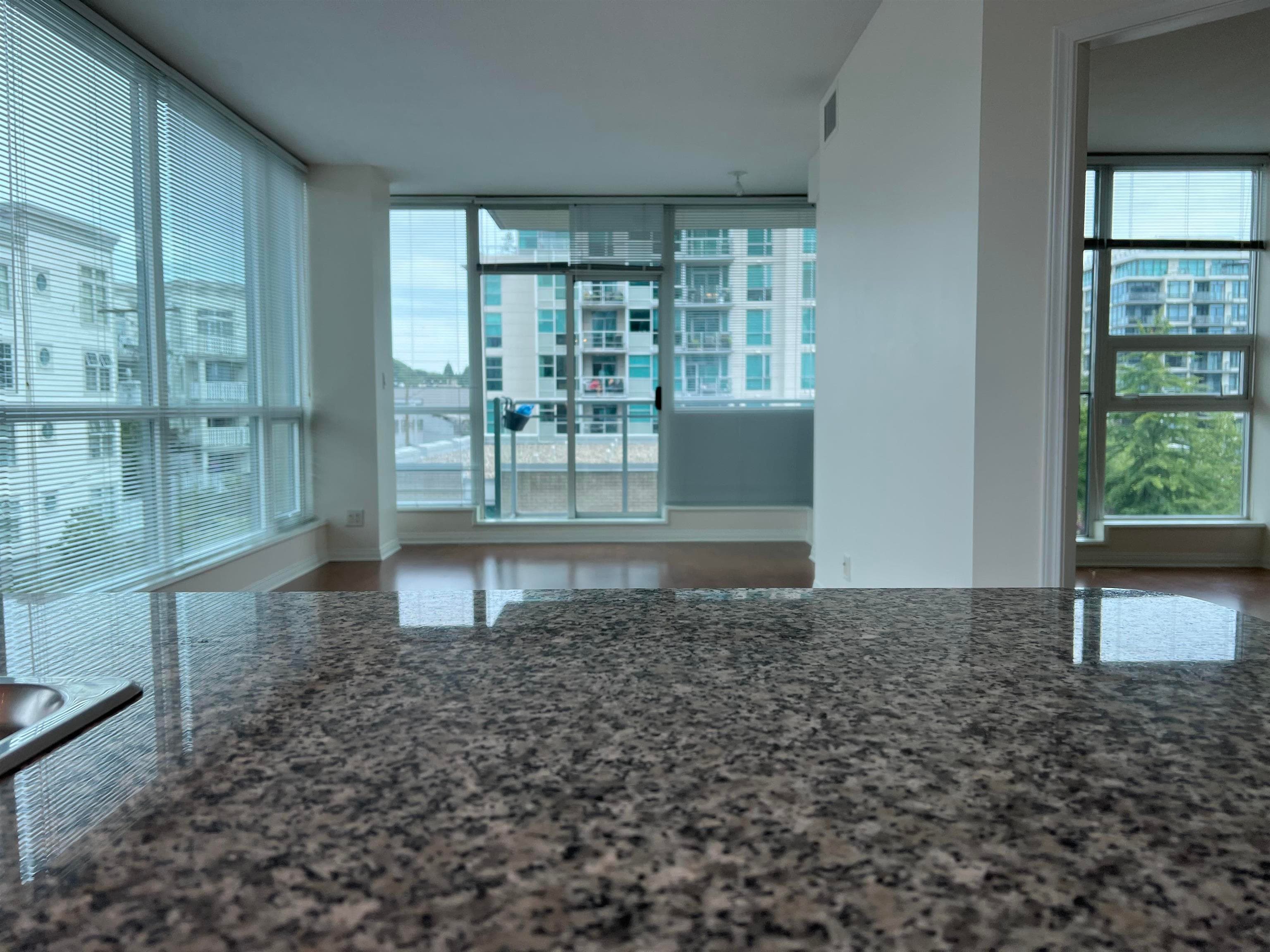 501 - 138 E Esplanade, North Vancouver, V7L 4X9 — photo 2
