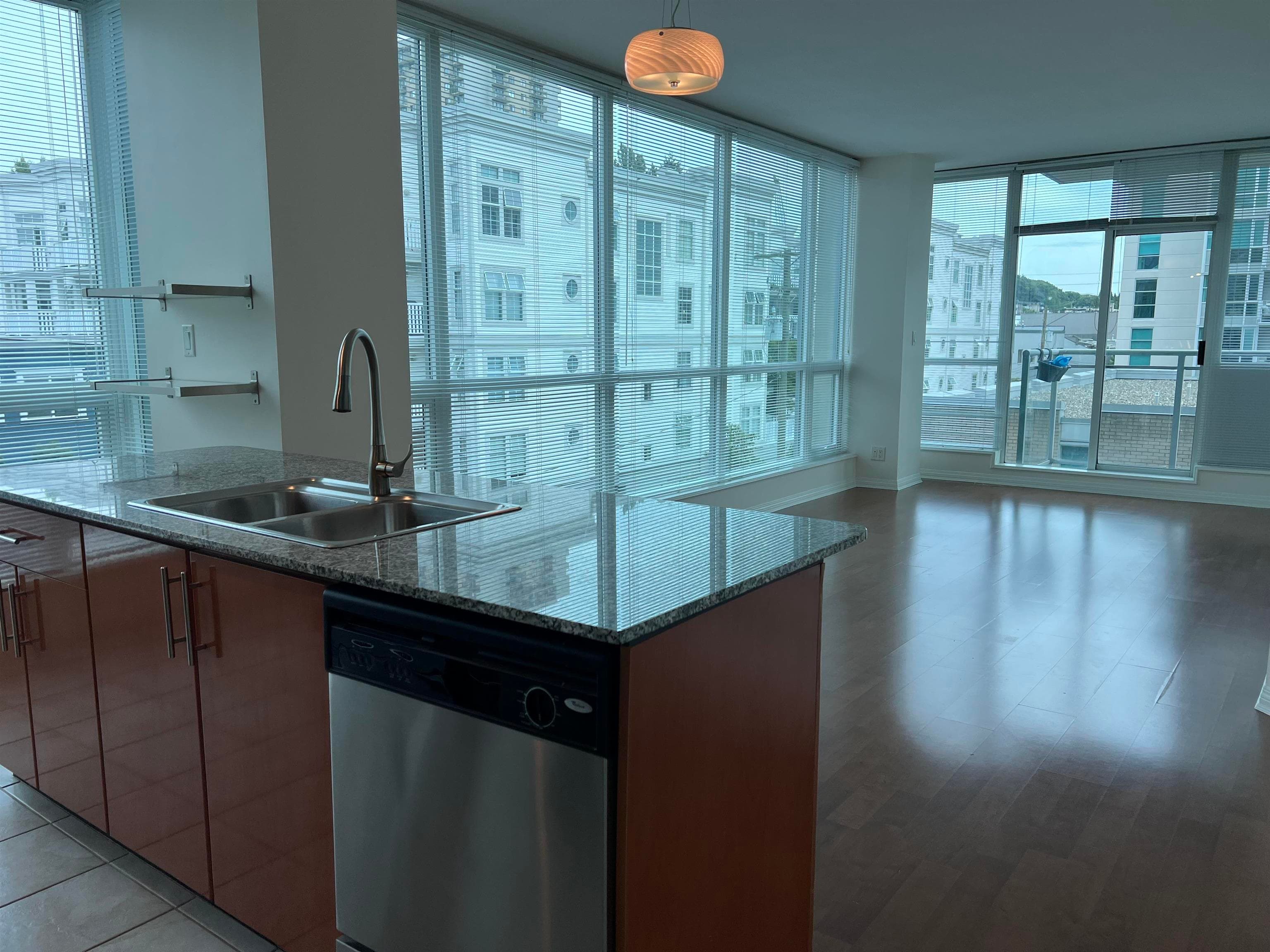 501 - 138 E Esplanade, North Vancouver, V7L 4X9 — photo 3