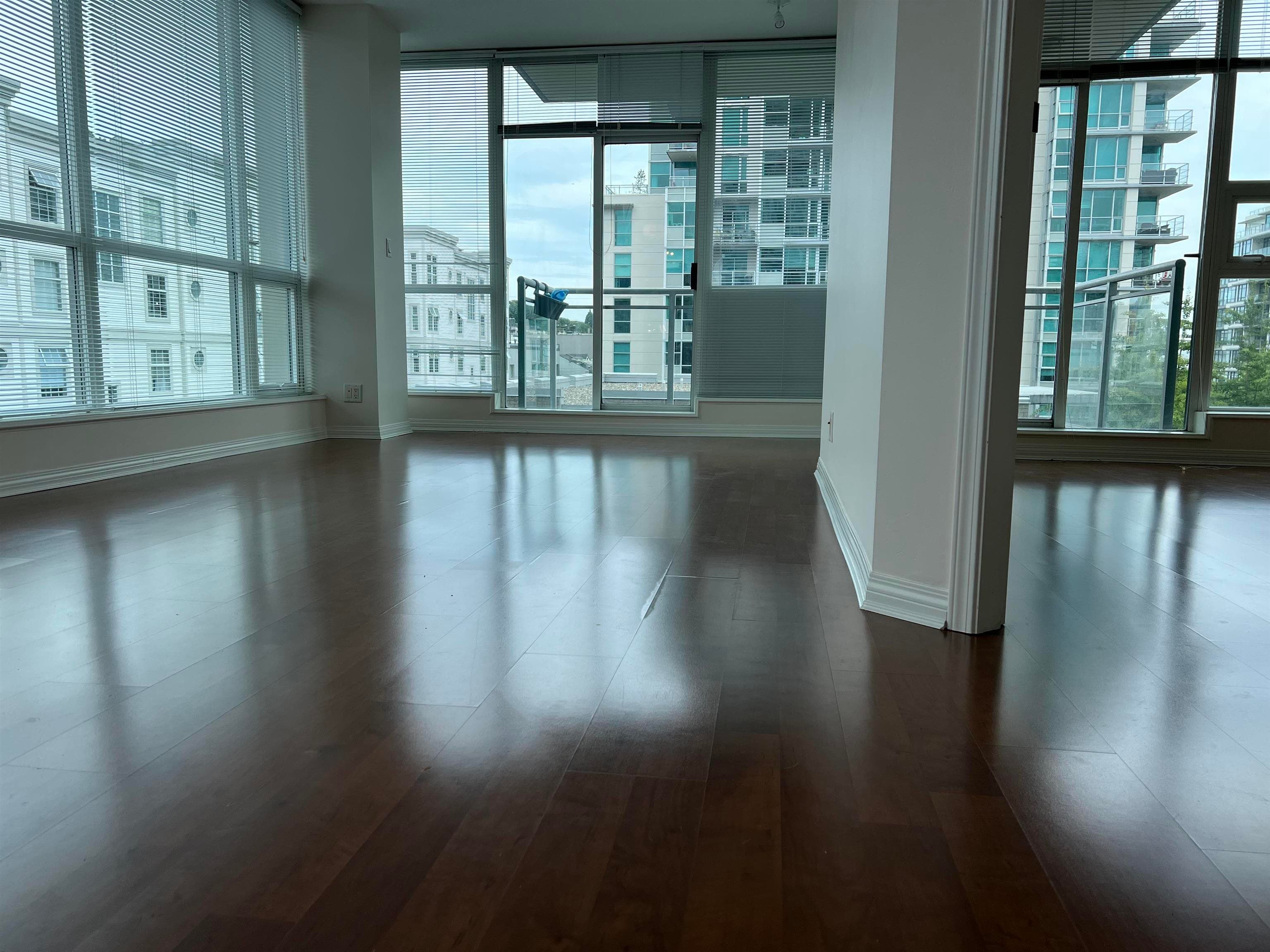 501 - 138 E Esplanade, North Vancouver, V7L 4X9 — photo 4