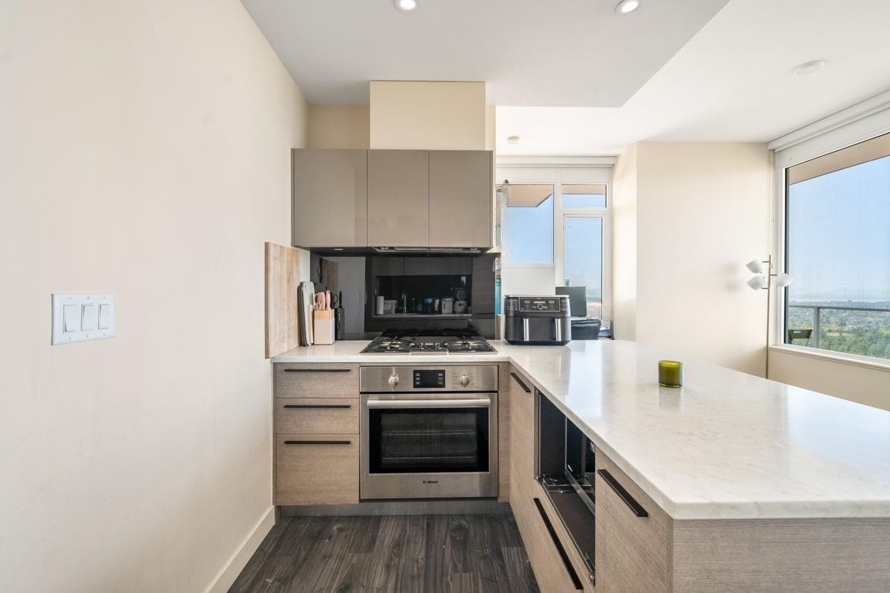 3805 - 6383 Mckay Avenue, Burnaby, V5H 0H8 — photo 4