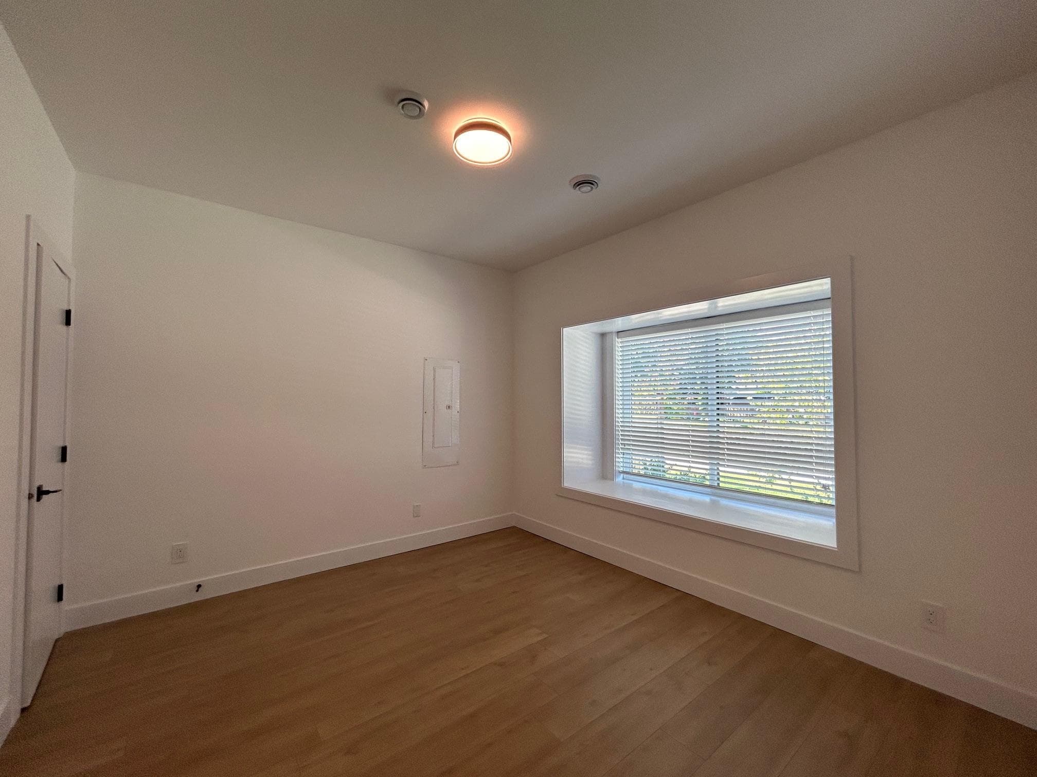 18460 64 Avenue, Surrey, V3S 8J6 — photo 5