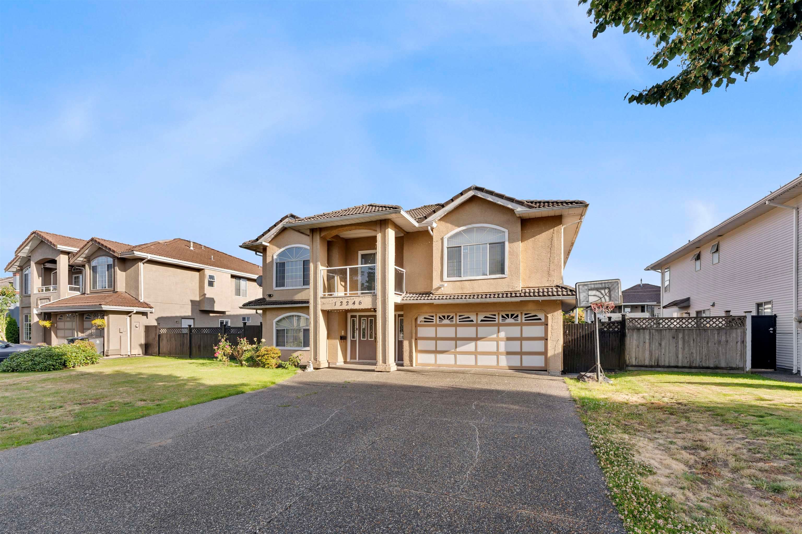 12246 64a Avenue, Surrey, V3W 3R8 — photo 2