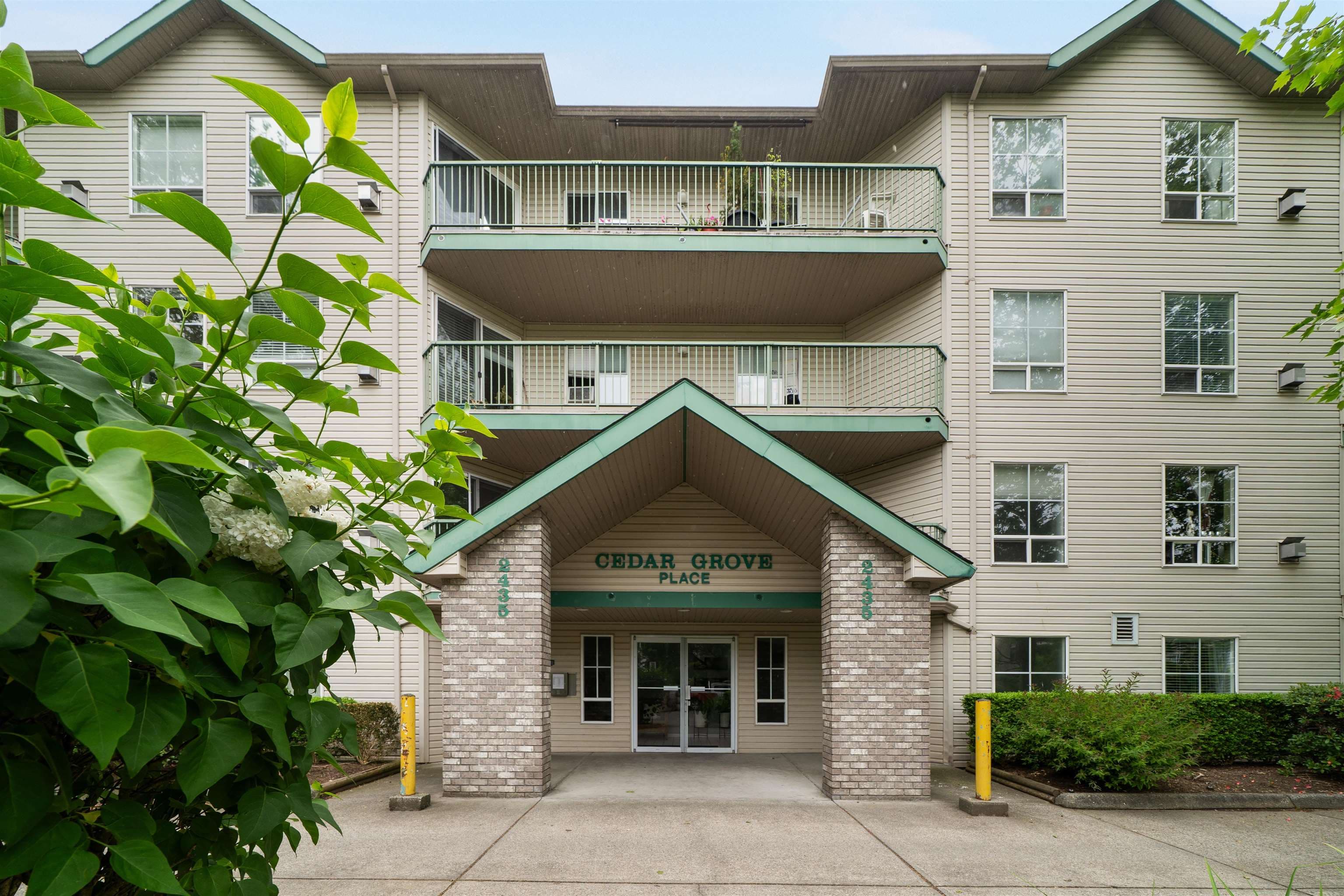 407 - 2435 Center Street, Abbotsford, V2T 2N4 — photo 1
