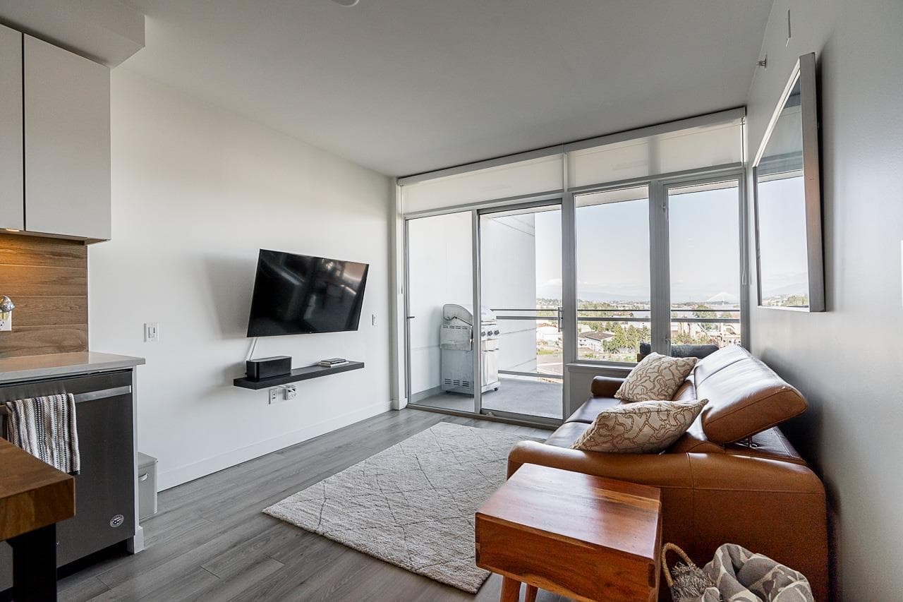 708 - 200 Nelson's Crescent, New Westminster