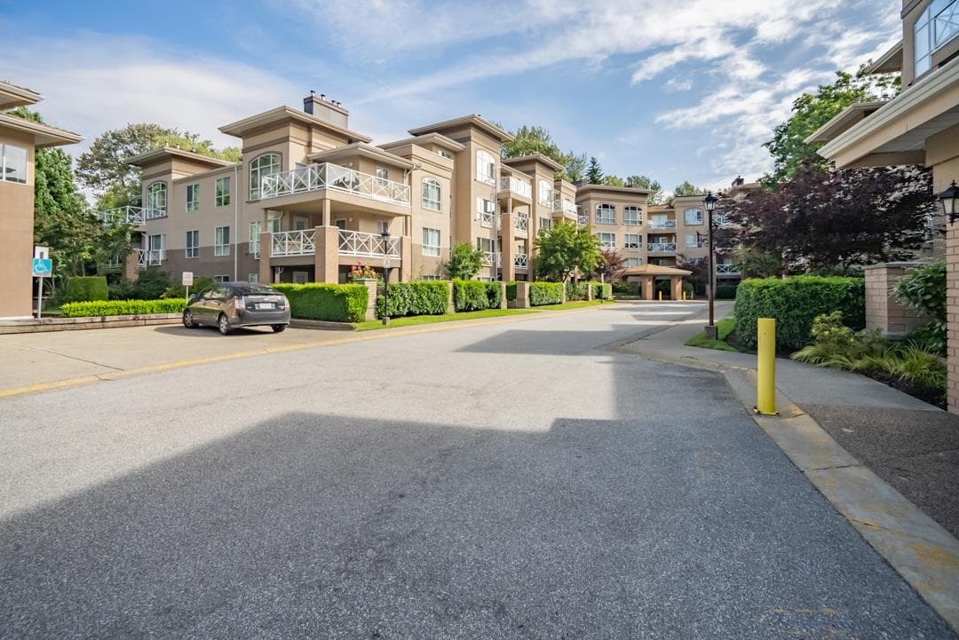 308 - 2551 Parkview Lane, Port Coquitlam, V3C 6J8 — photo 3