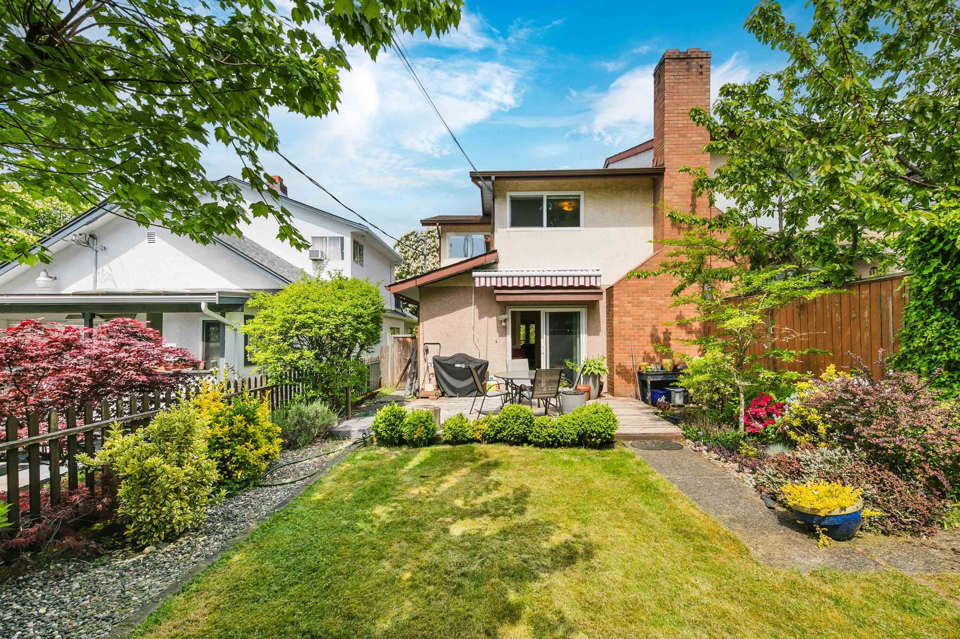 2118 W 14th Avenue, Vancouver, V6K 2V7 — photo 2