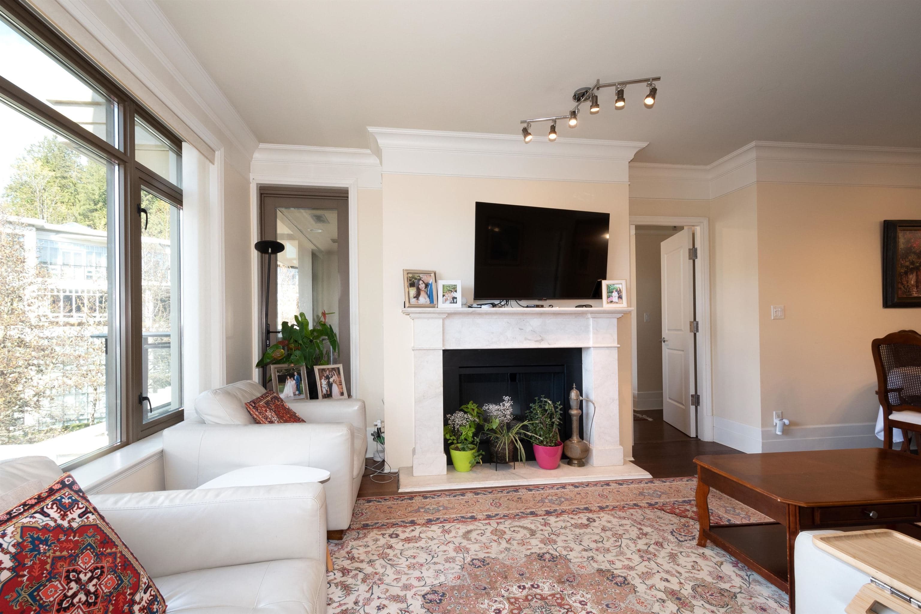 300 - 533 Waters Edge Crescent, West Vancouver, V7T 0A2 — photo 3