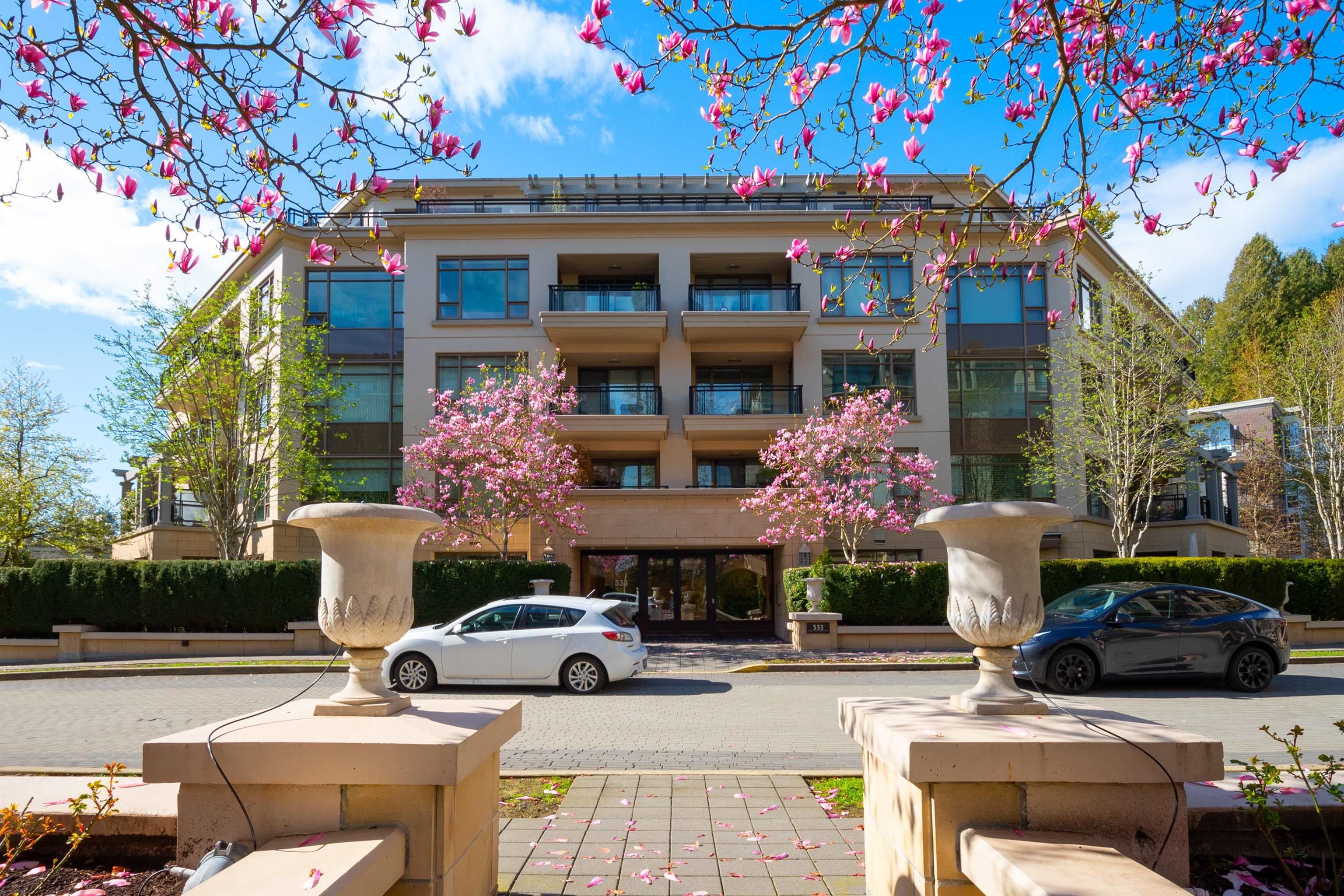 300 - 533 Waters Edge Crescent, West Vancouver, V7T 0A2 — photo 1