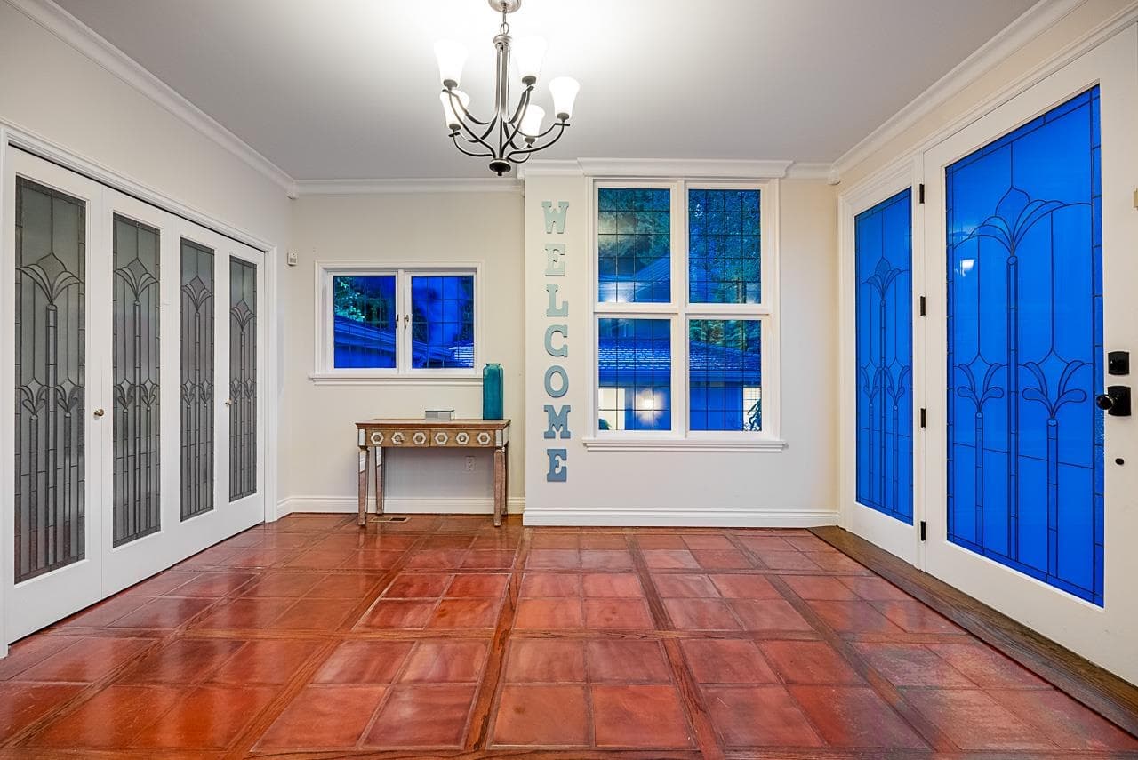 4480 Ross Crescent, West Vancouver, V7W 1B2 — photo 3