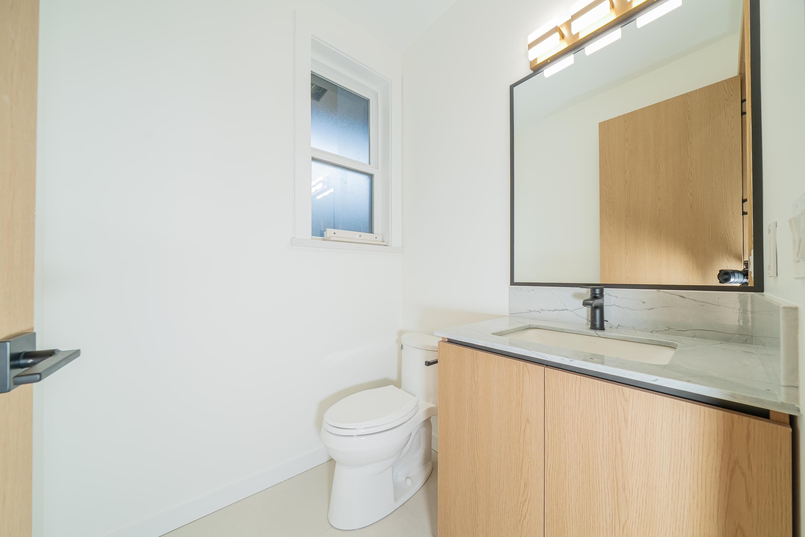 2 - 5091 Buxton Street, Burnaby, V5H 1J7 — photo 3